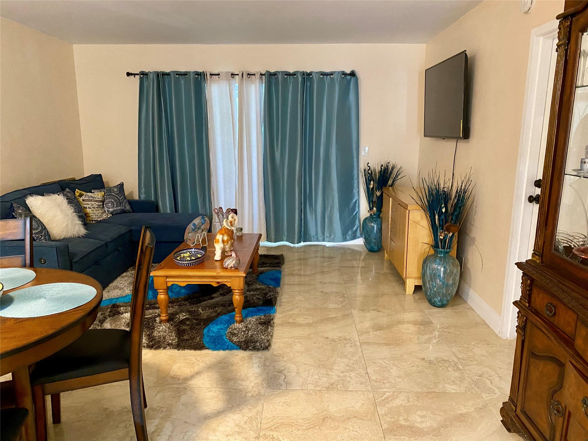 Oriole Golf & Tennis Club - Residential Lease