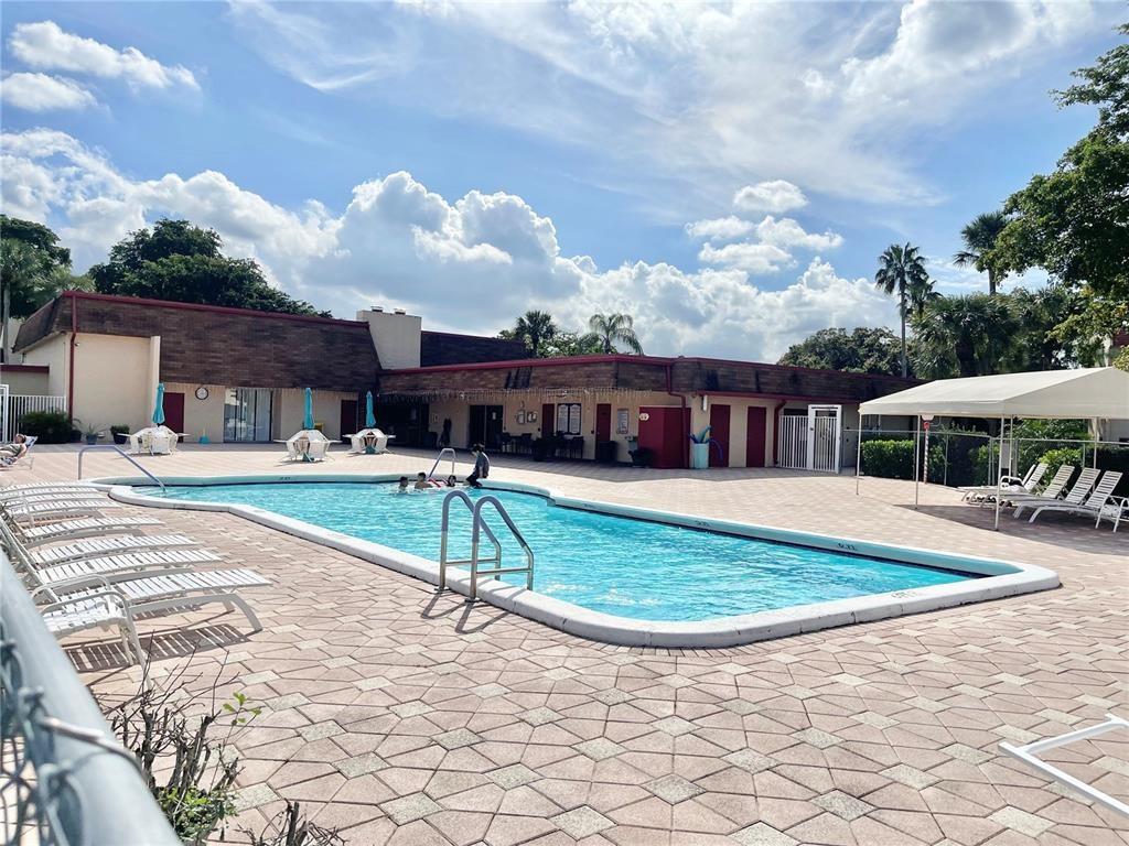 Oriole Golf & Tennis Club - Residential Lease