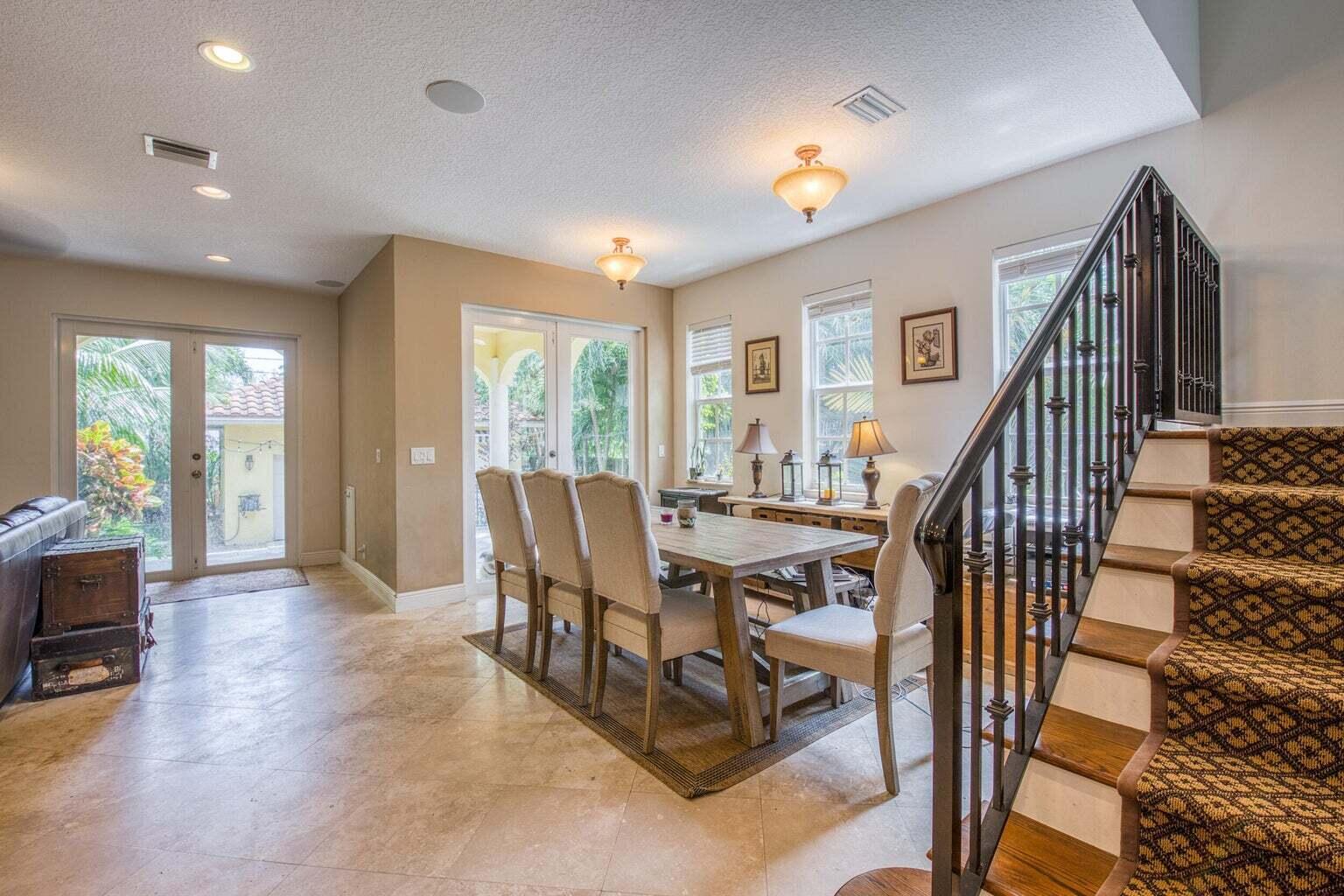 LAKE WORTH TOWN OF - Residential