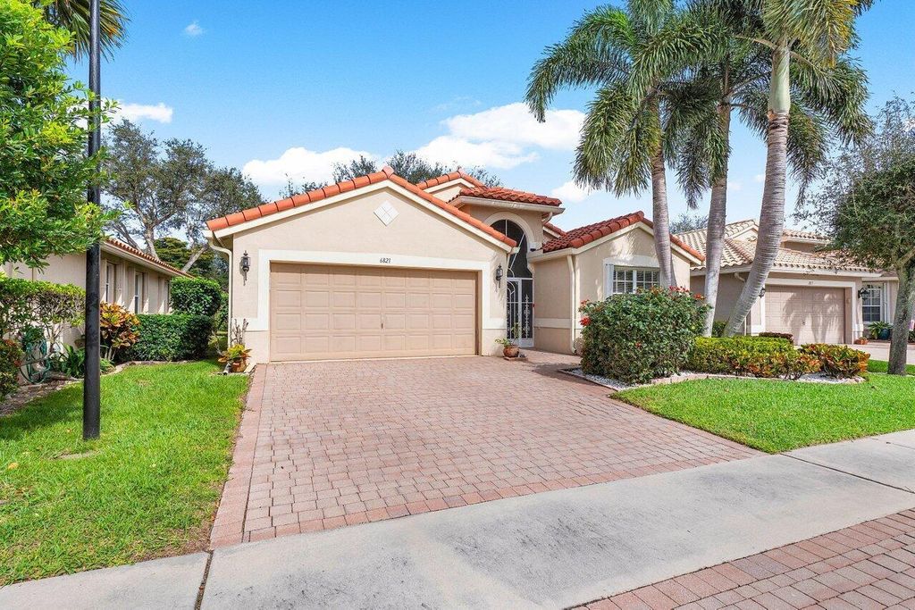 Photo of 6821 Castlemaine Avenue, Boynton Beach, FL 33437 (MLS # R10953120)