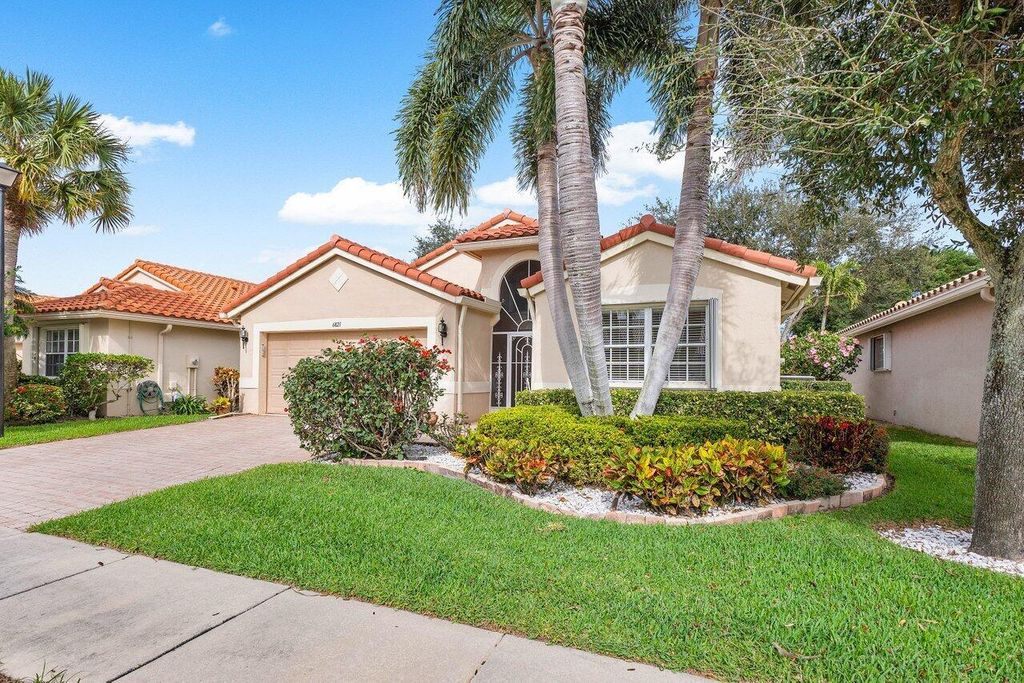 Photo of 6821 Castlemaine Avenue, Boynton Beach, FL 33437 (MLS # R10953120)