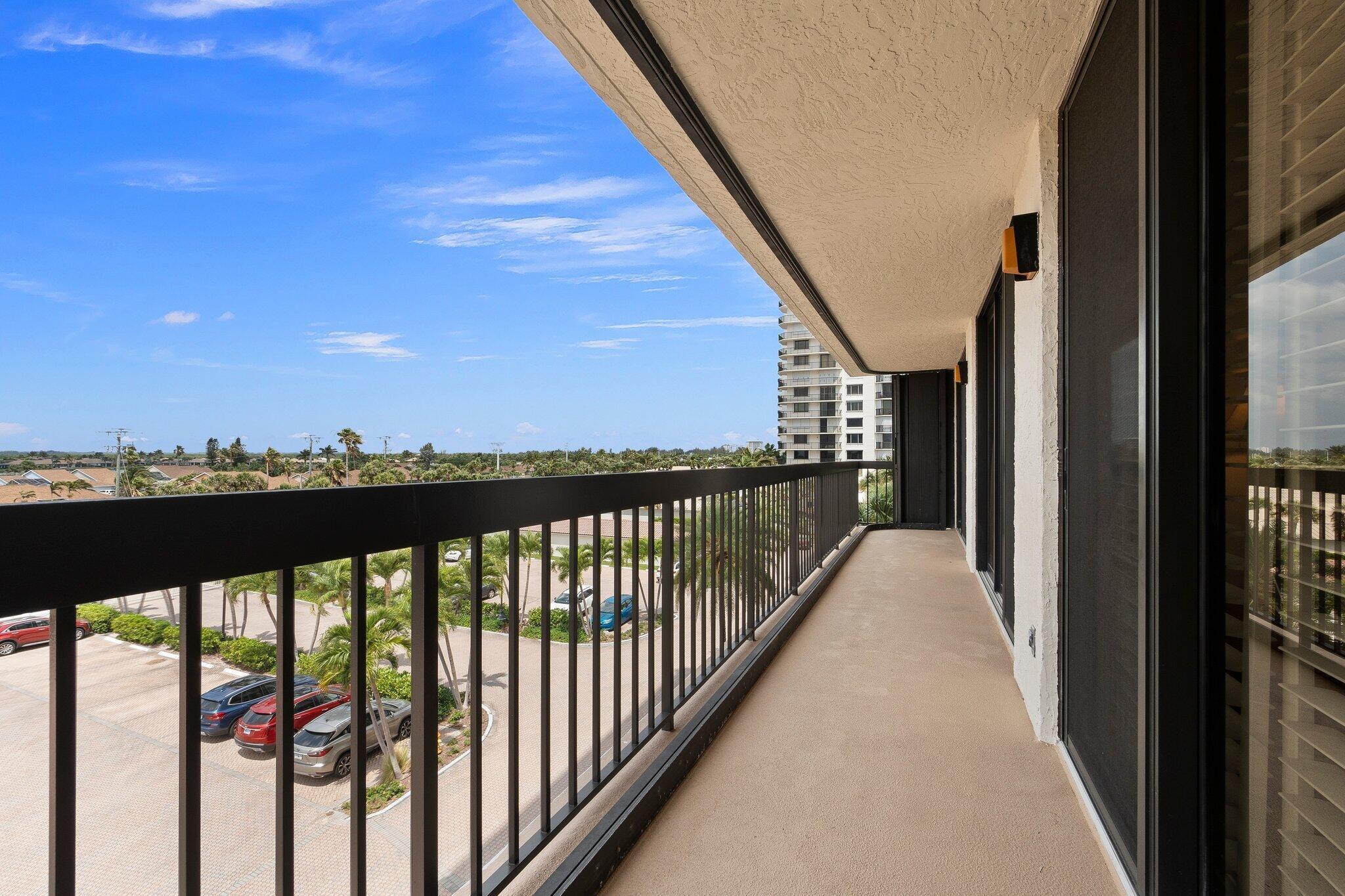 SANDS ON THE OCEAN SECTIO - Residential