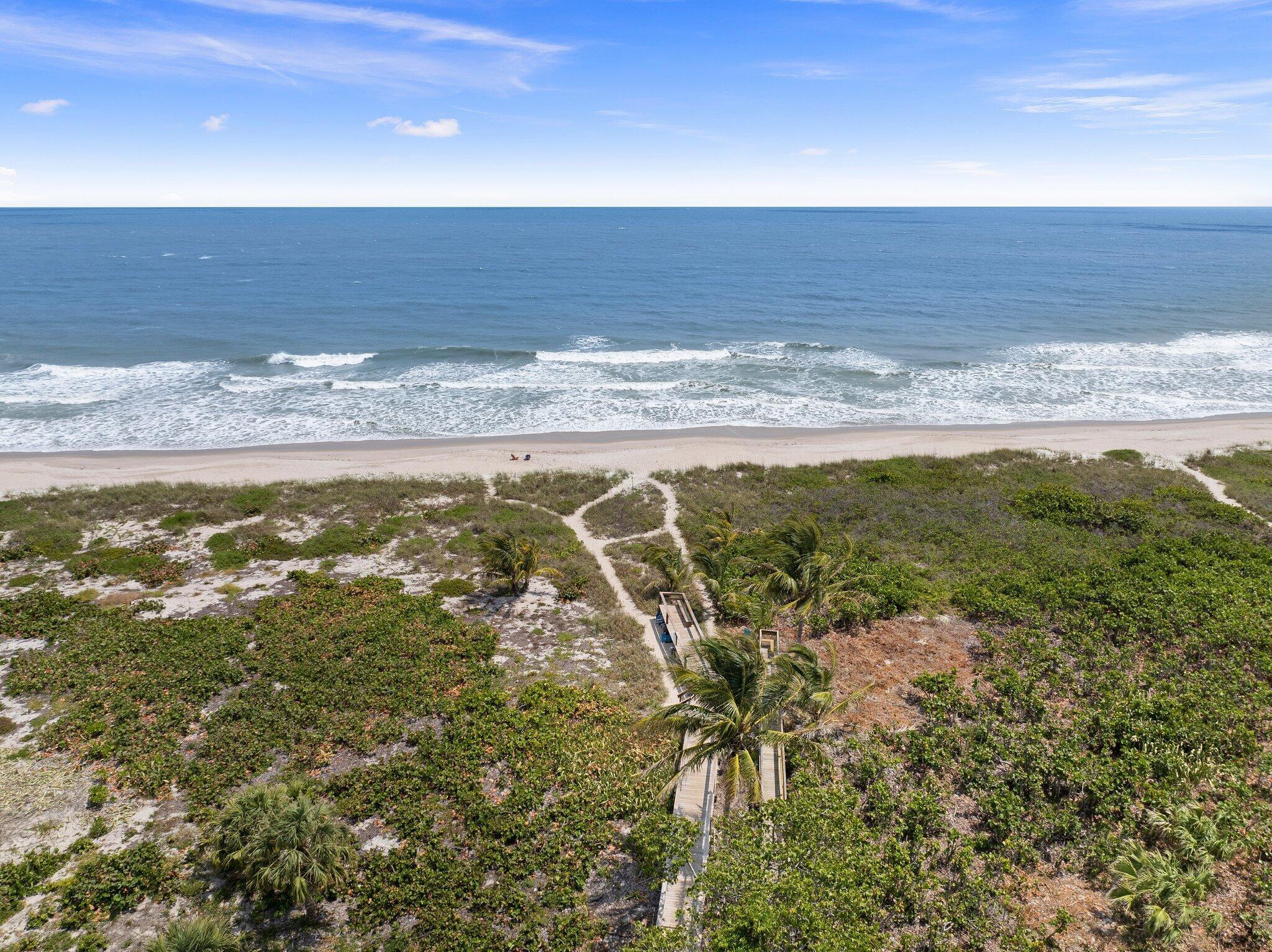 SANDS ON THE OCEAN SECTIO - Residential