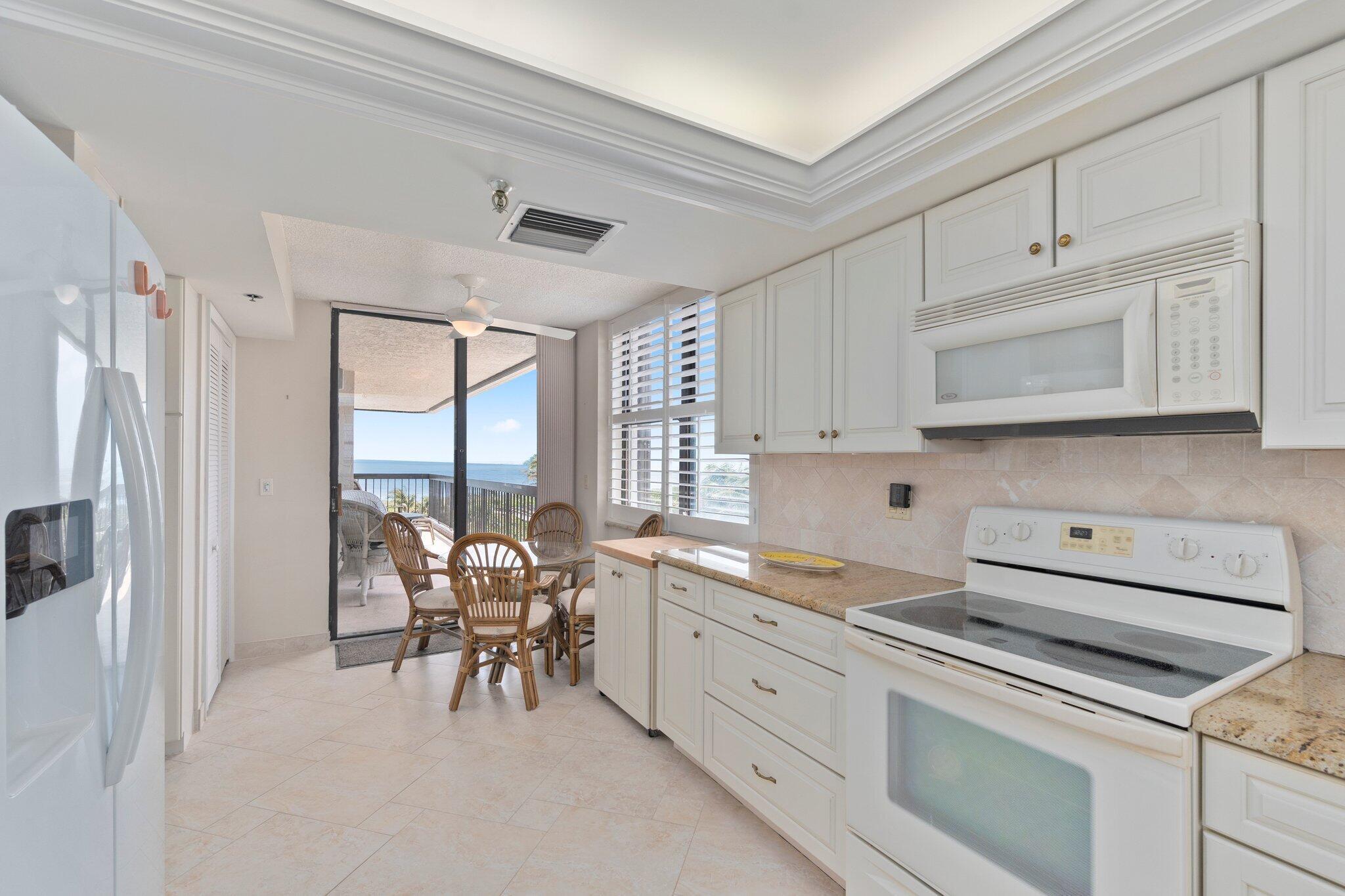SANDS ON THE OCEAN SECTIO - Residential