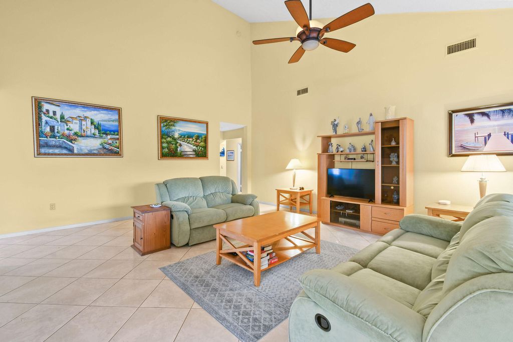 Photo of 160 Cape Pointe Circle, Jupiter, FL 33477 (MLS # R11064331)