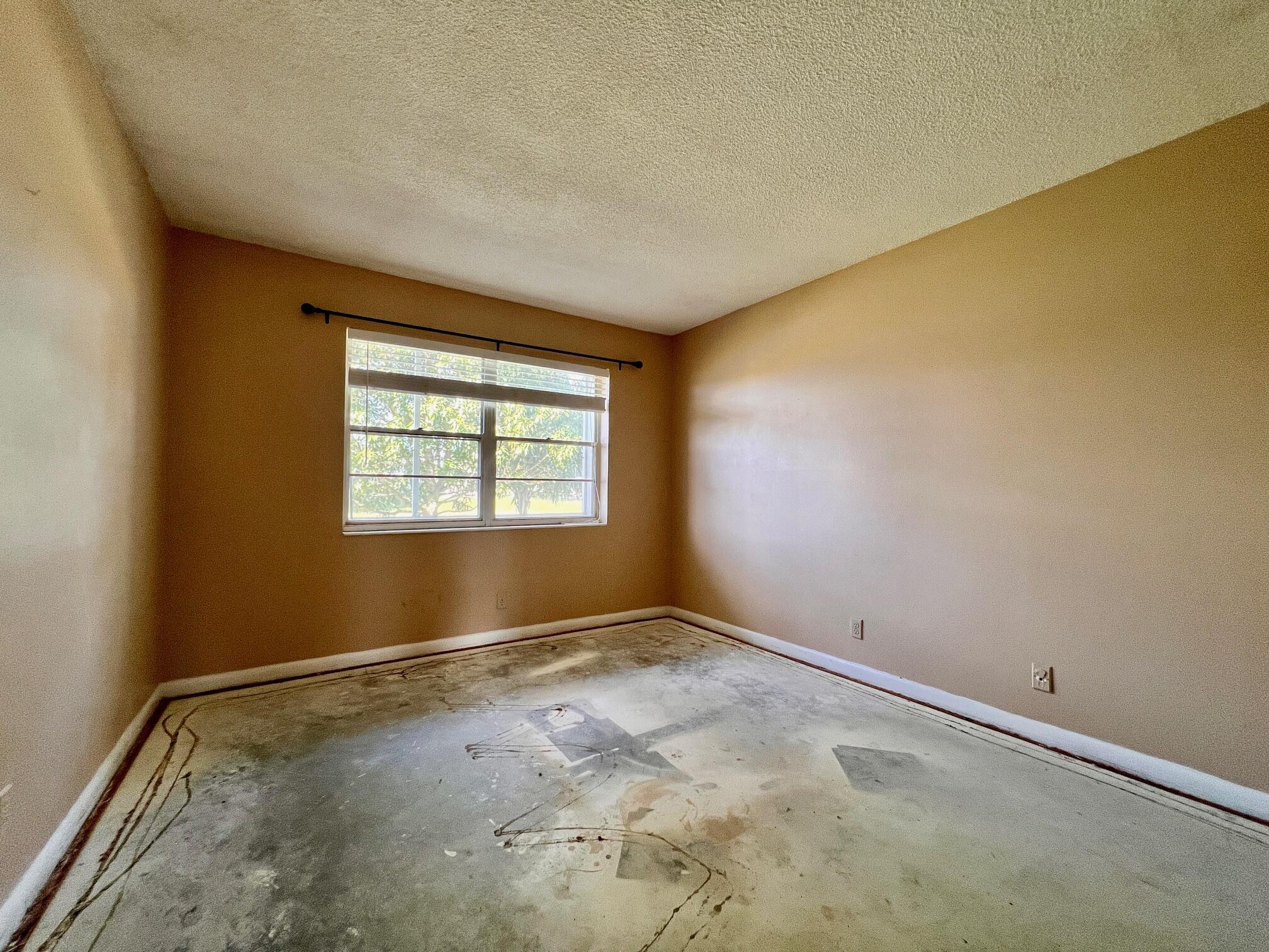 BEDFORD CONDO - Residential