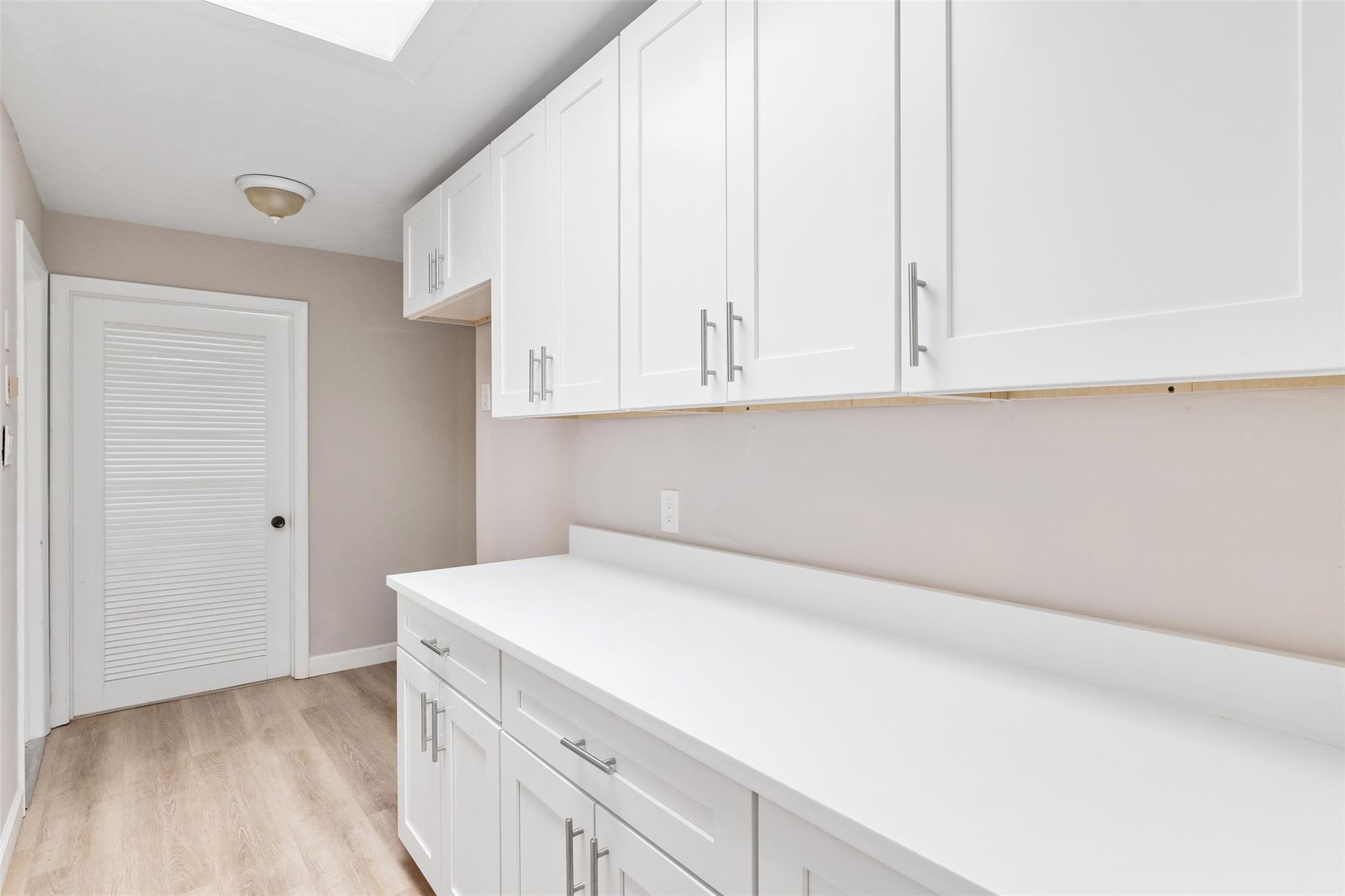 Riviera 6-17 B - Residential