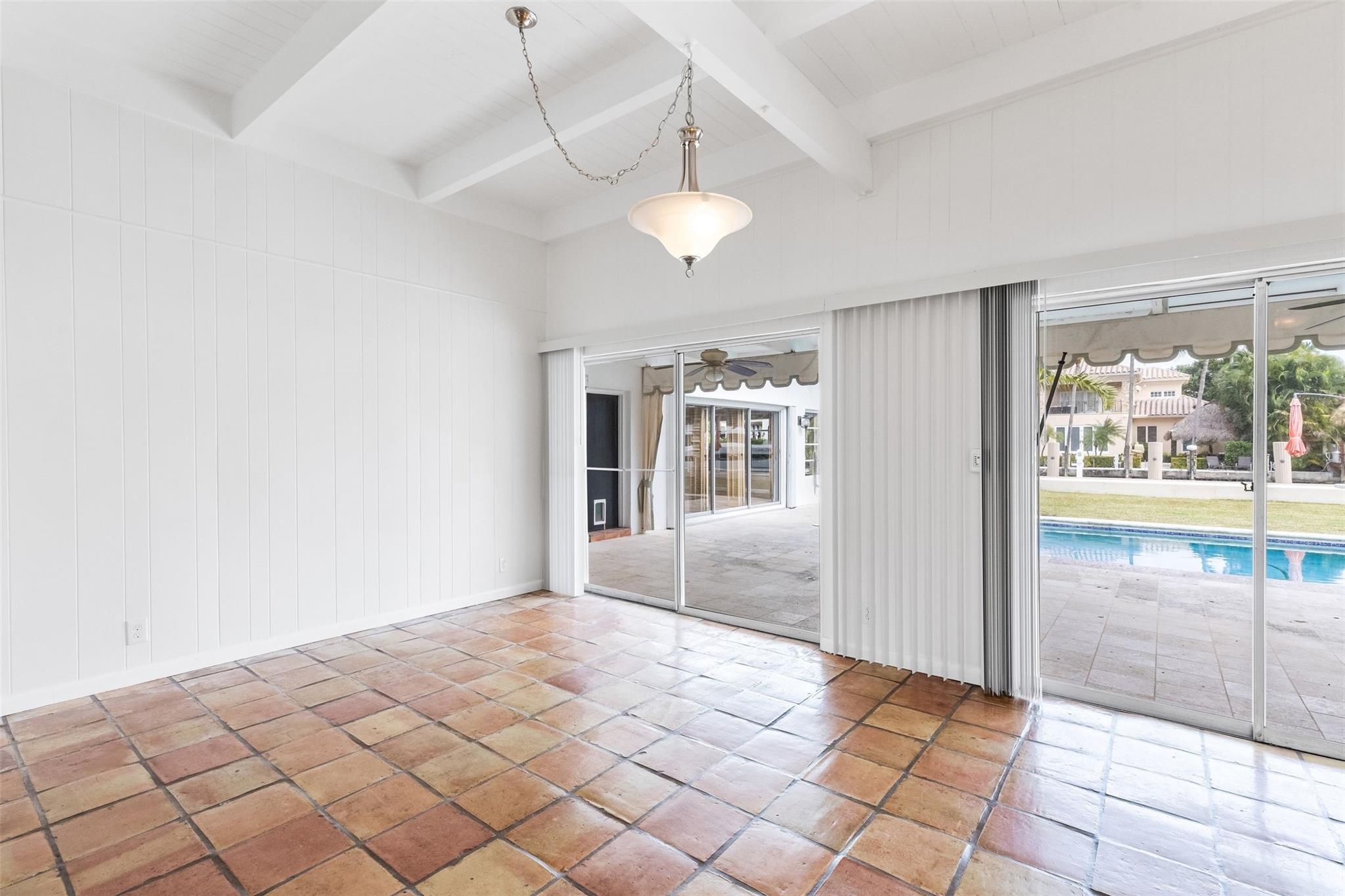 Riviera 6-17 B - Residential