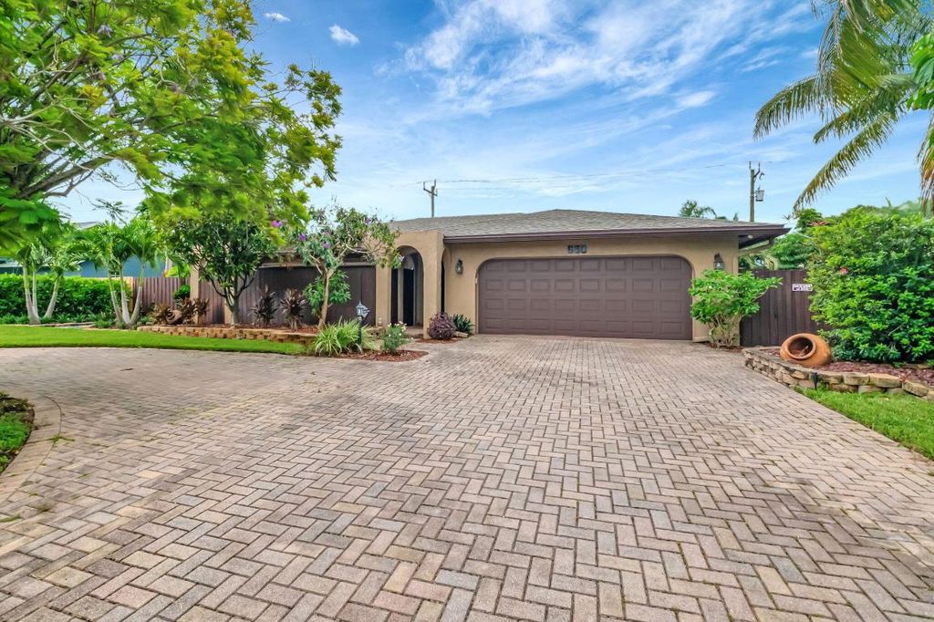 Photo of 650 Heron Drive, Delray Beach, FL 33444 (MLS # R11006667)