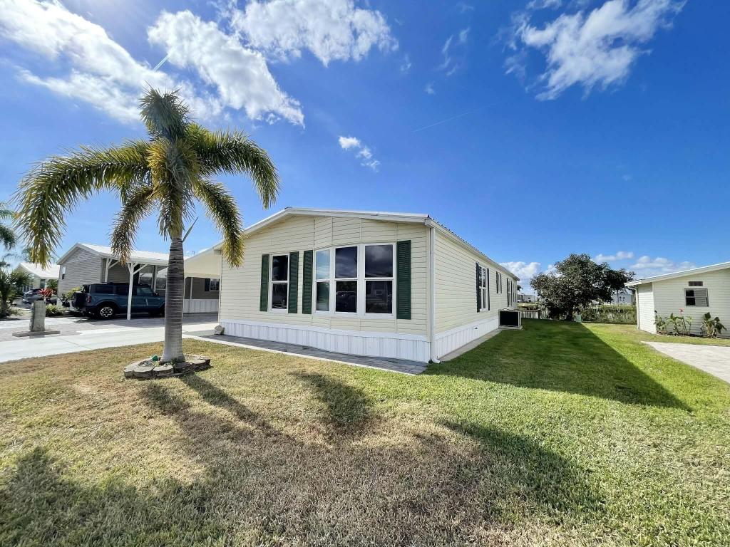 OASIS VILLAGE - Residential