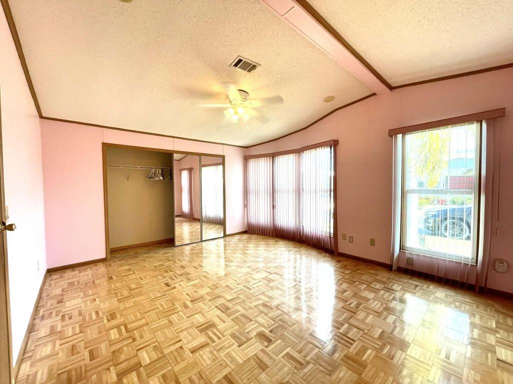 OASIS VILLAGE - Residential