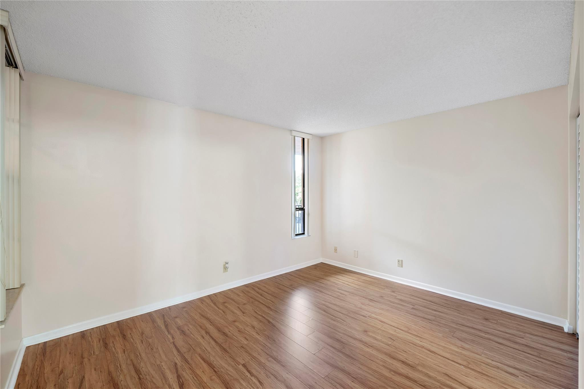 Coral Gate X Condo - Residential