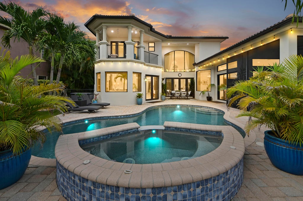 Photo of 8729 Wellington View Drive, West Palm Beach, FL 33411 (MLS # B26045369)