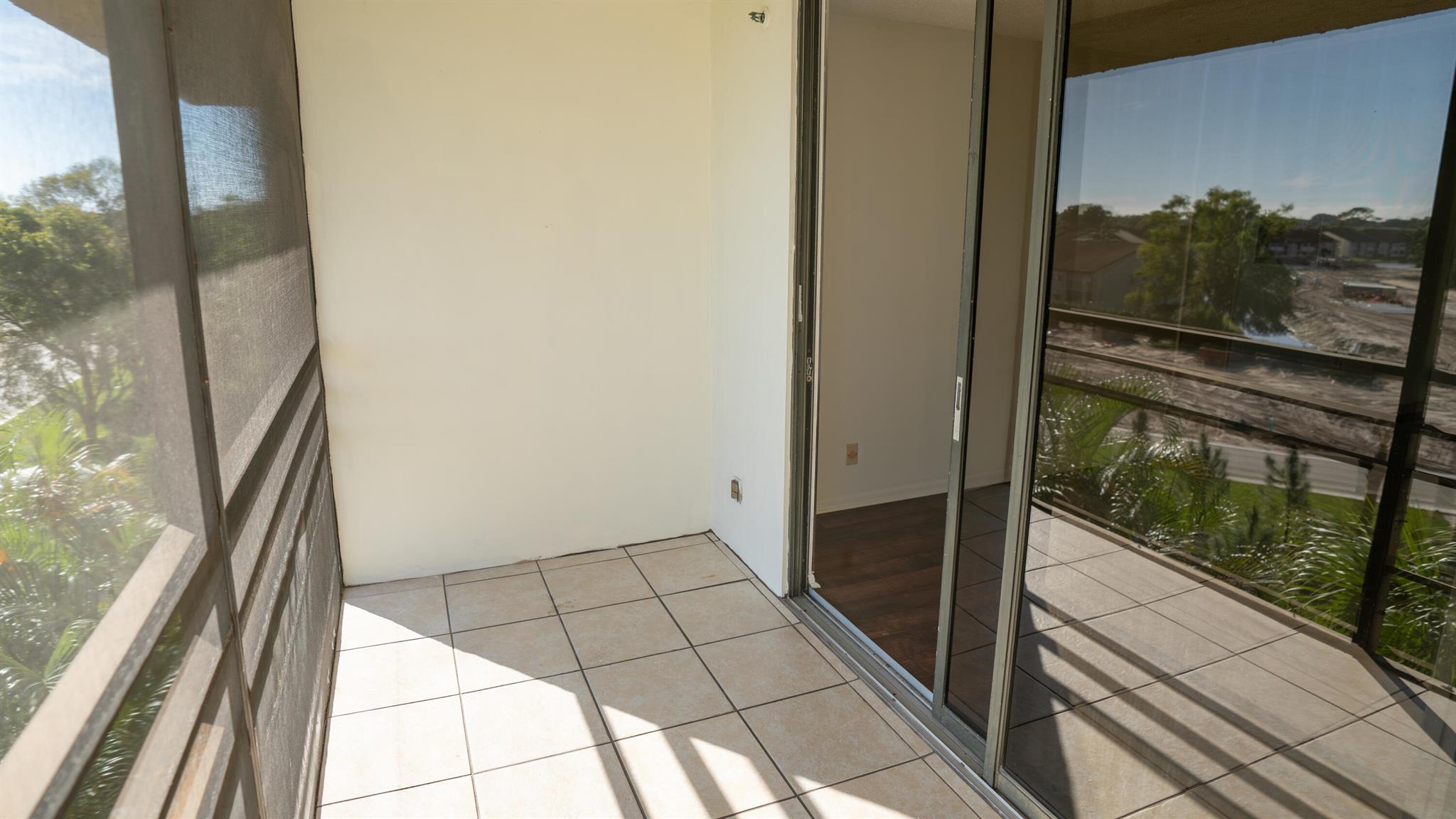 SUNRISE OF PALM BEACH CON - Residential Lease