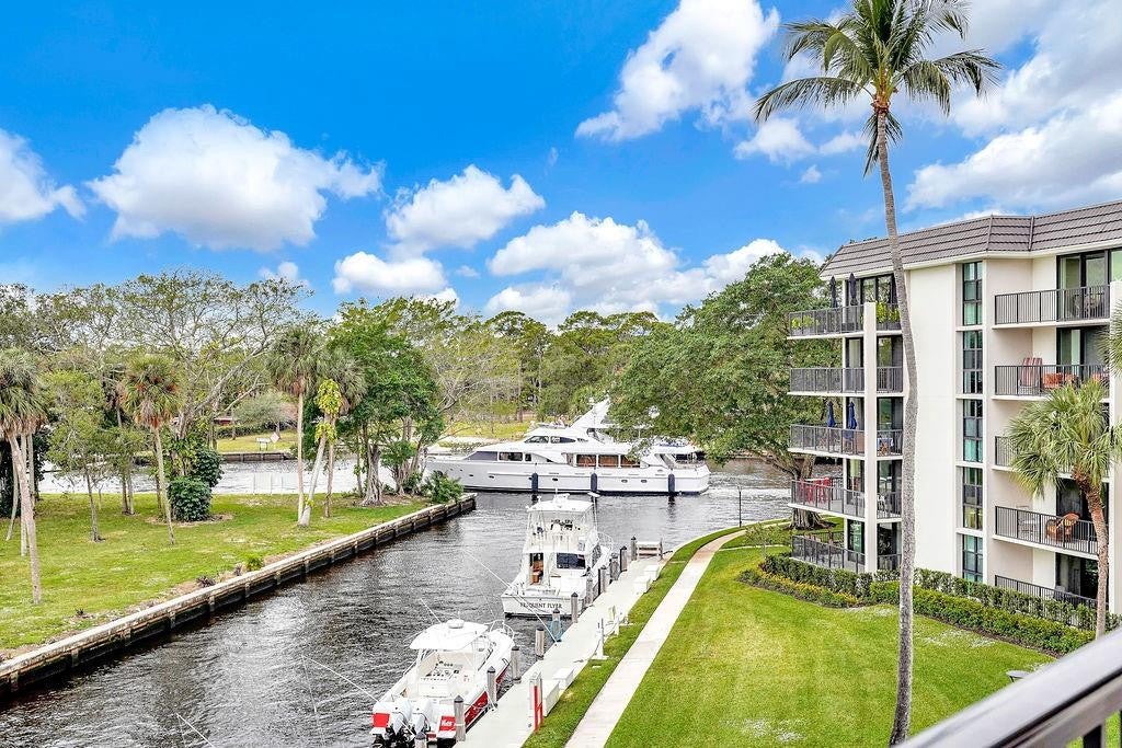 Photo of 1350 River Reach Drive #417, Fort Lauderdale, FL 33315 (MLS # B26079675)