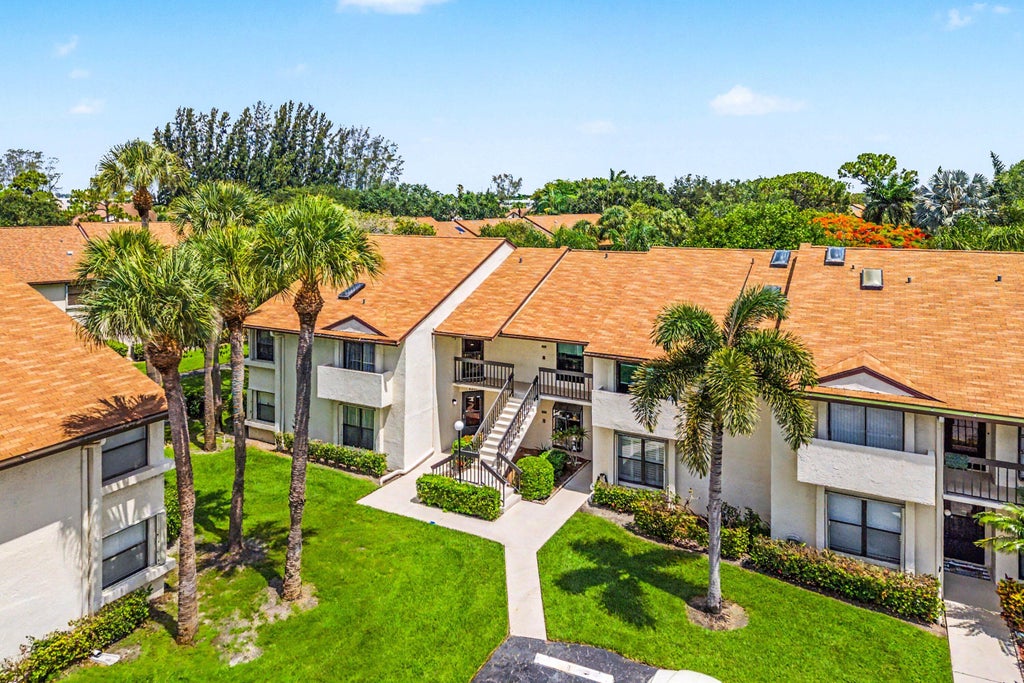Photo of 3315 Lucerne Park Drive, Greenacres, FL 33467 (MLS # B26043082)