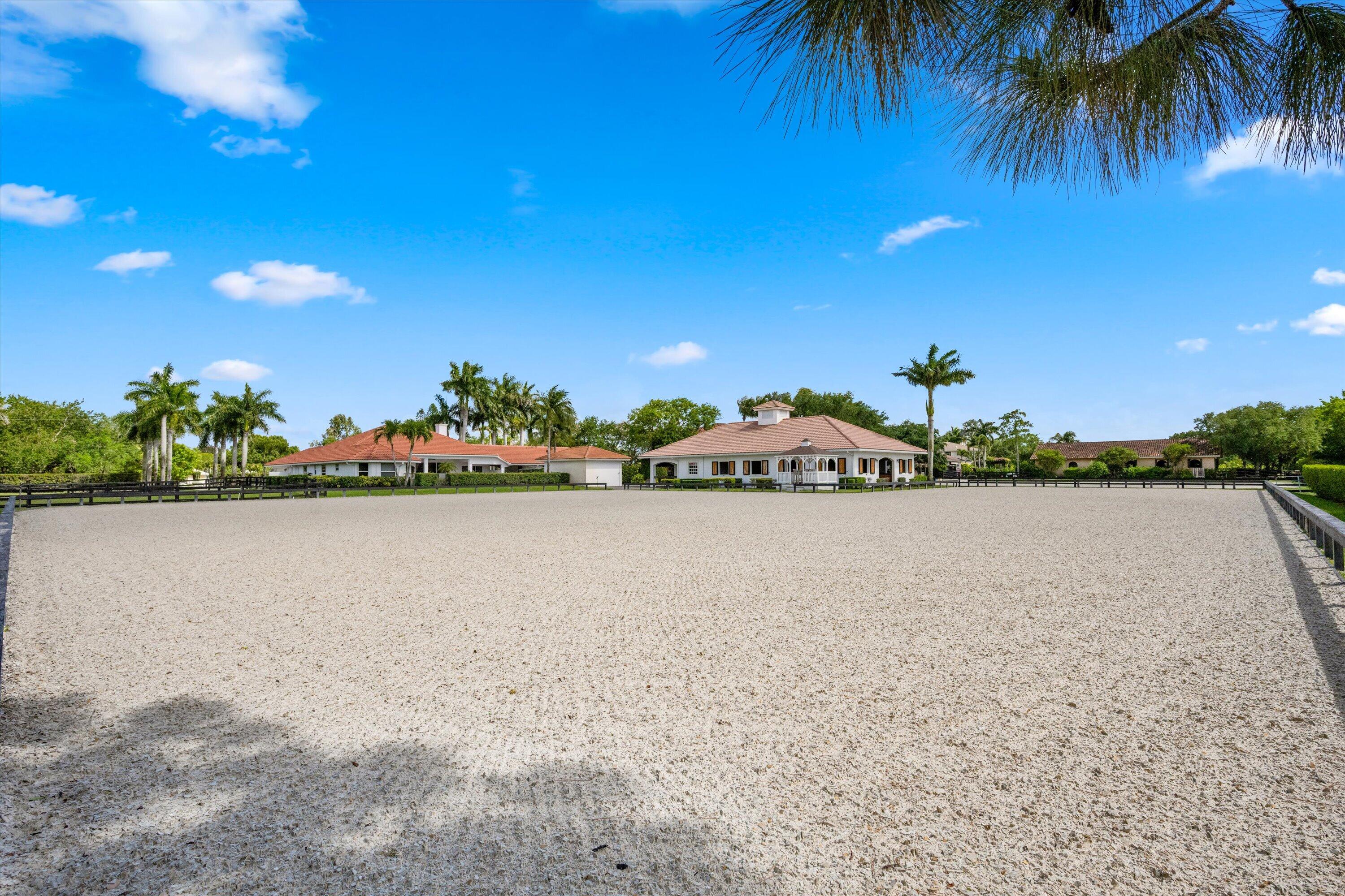 14594 DRAFT HORSE Lane Barn
