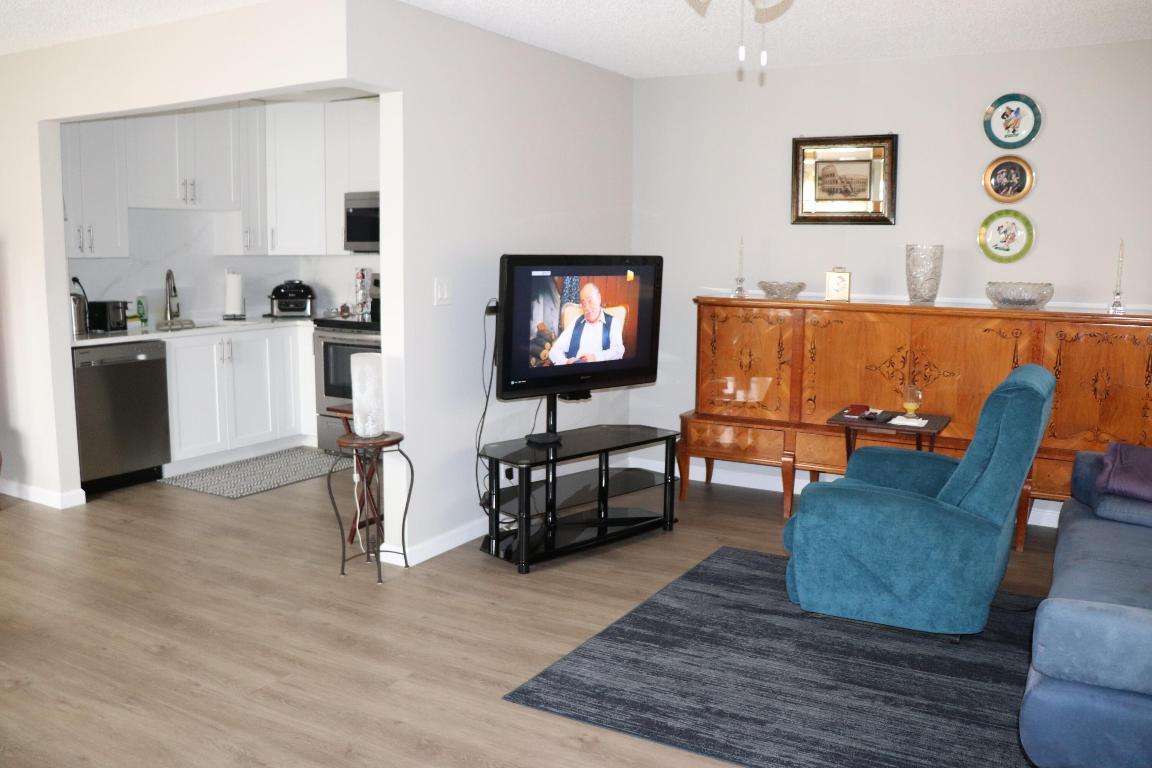 Kings Point Flanders - Residential Lease