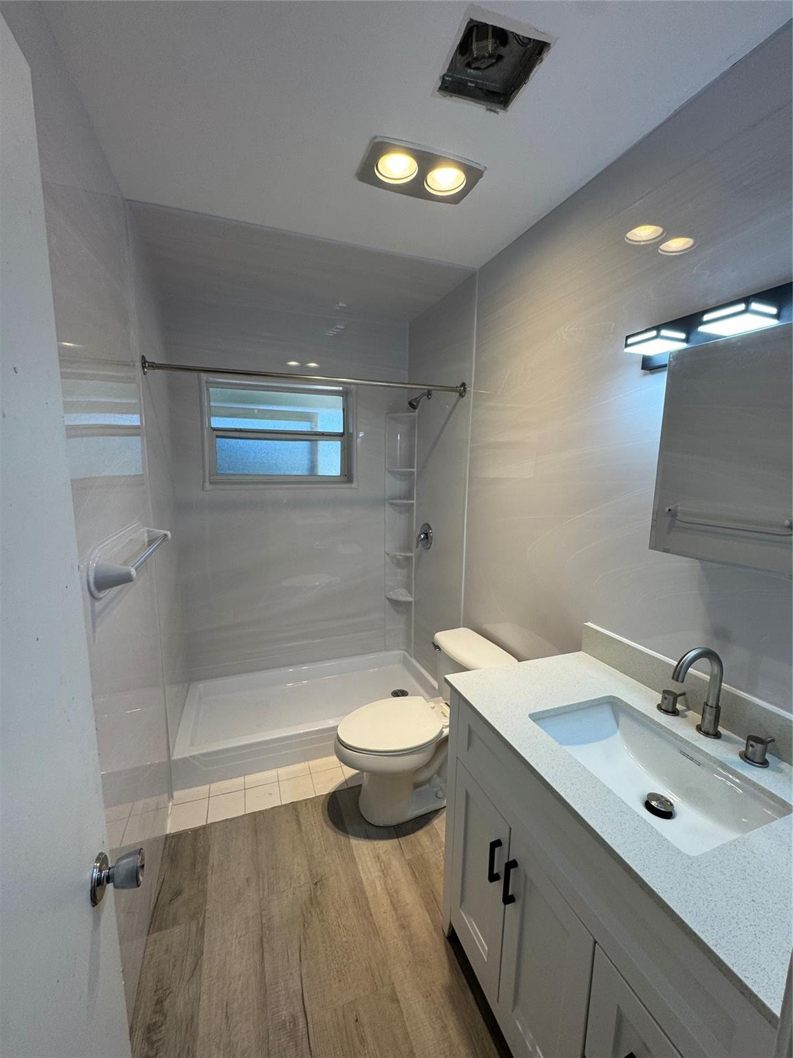 Ocean Drive Estates 8-2 B - Residential Lease