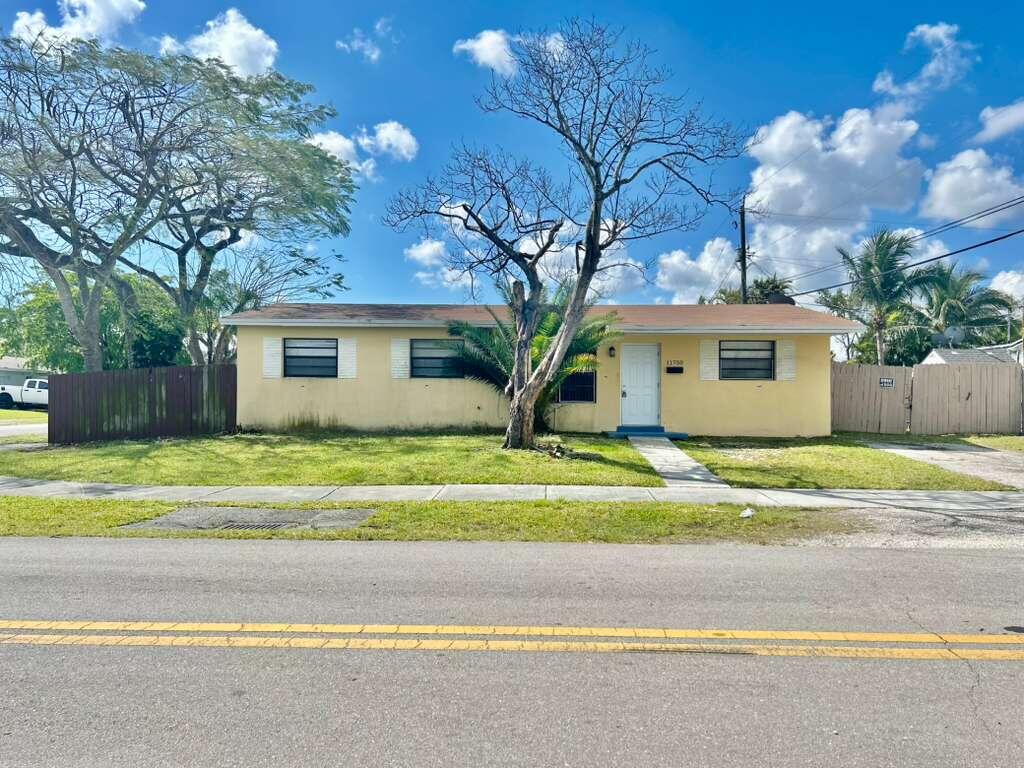 SO MIAMI HEIGHTS MANOR - Residential