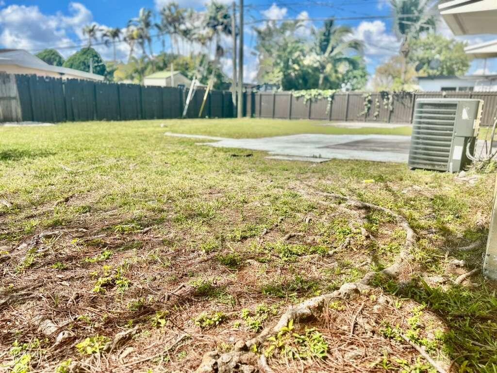 SO MIAMI HEIGHTS MANOR - Residential