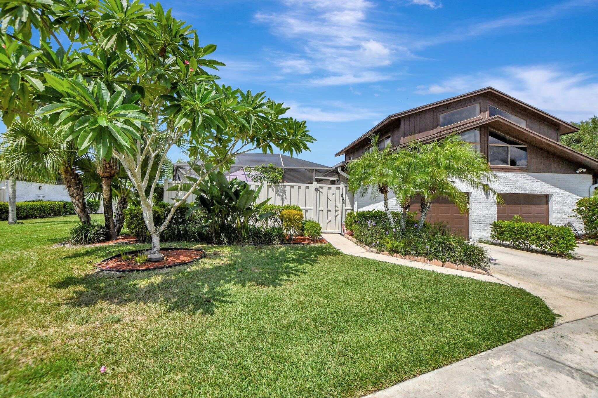 Photo 5 of 43 of 9690 Boca Gardens Circle N C townhome