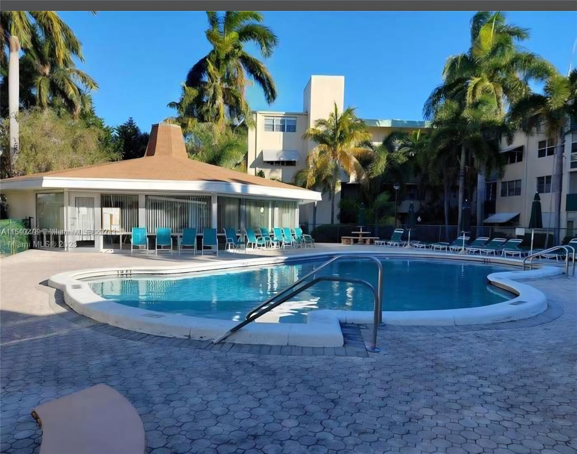 1333 E Hallandale Beach Boulevard 305
