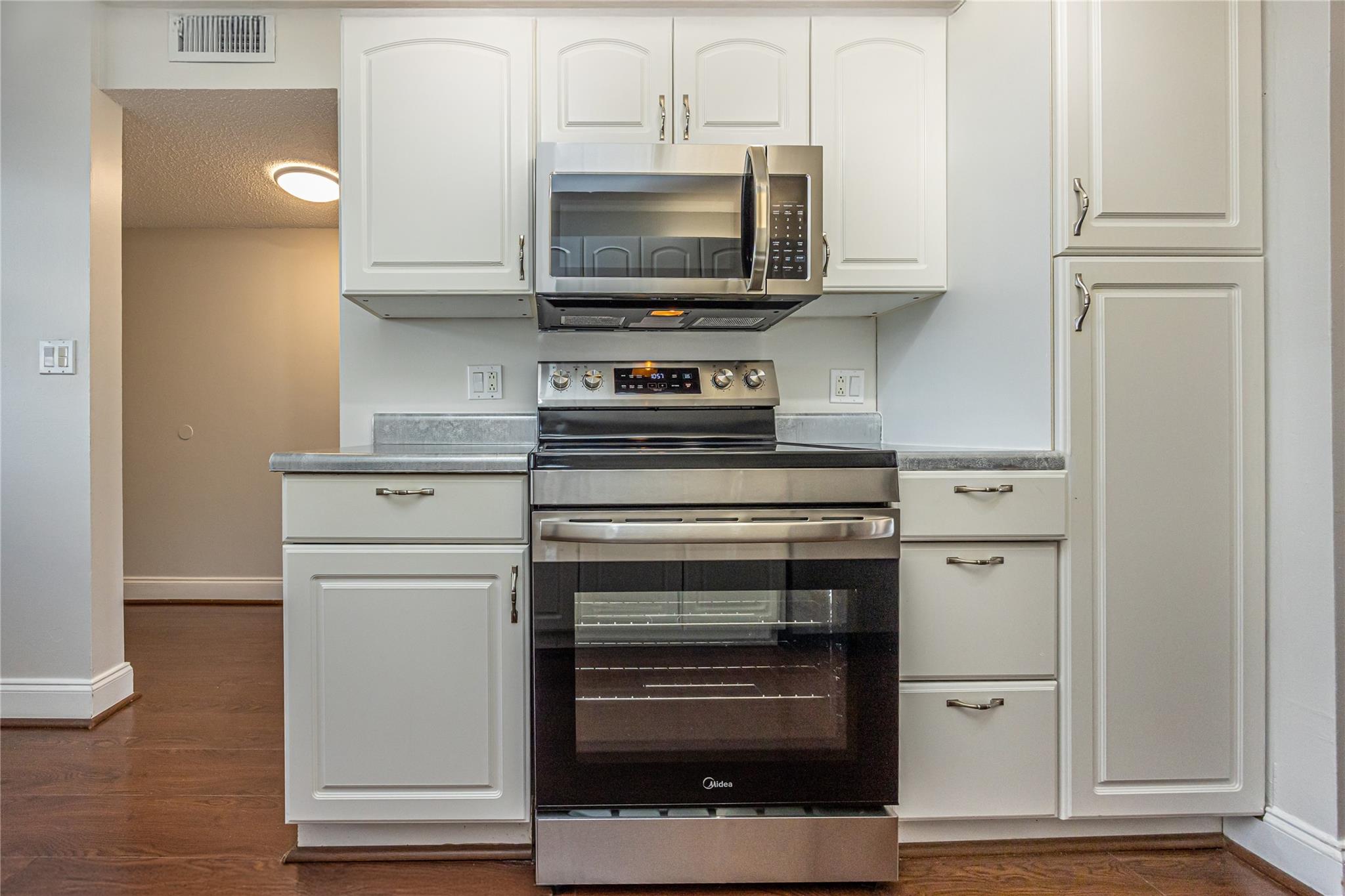 Coronado At Jacaranda Ph - Residential Lease