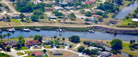 A home in Port Saint Lucie