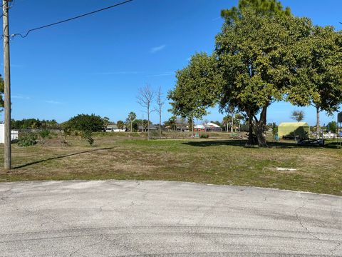 A home in Port Saint Lucie