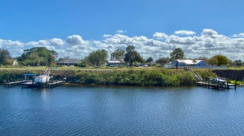 A home in Port Saint Lucie