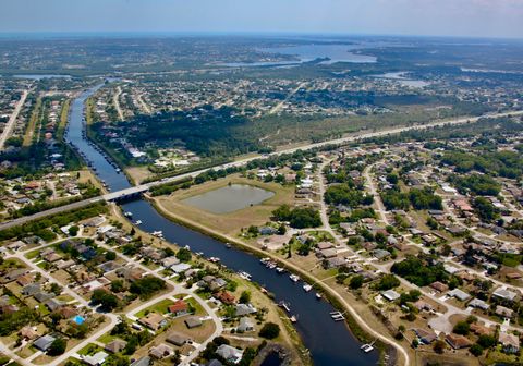 A home in Port Saint Lucie