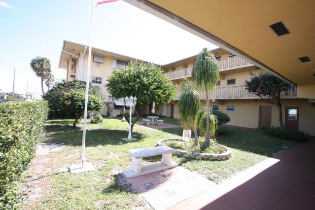 1050 E Sample Road 307