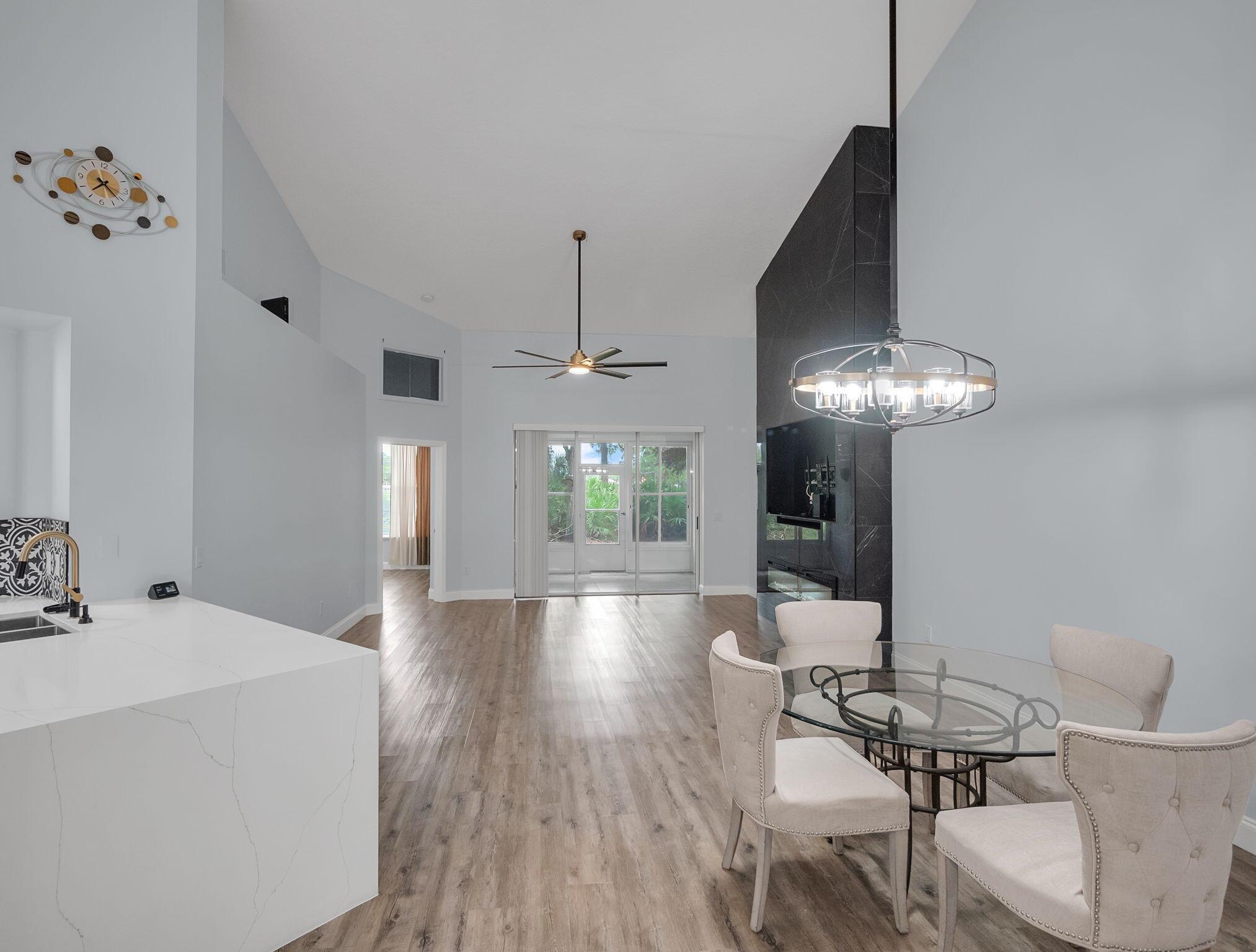 HARBOUR ISLES AT LAKE CHA - Residential