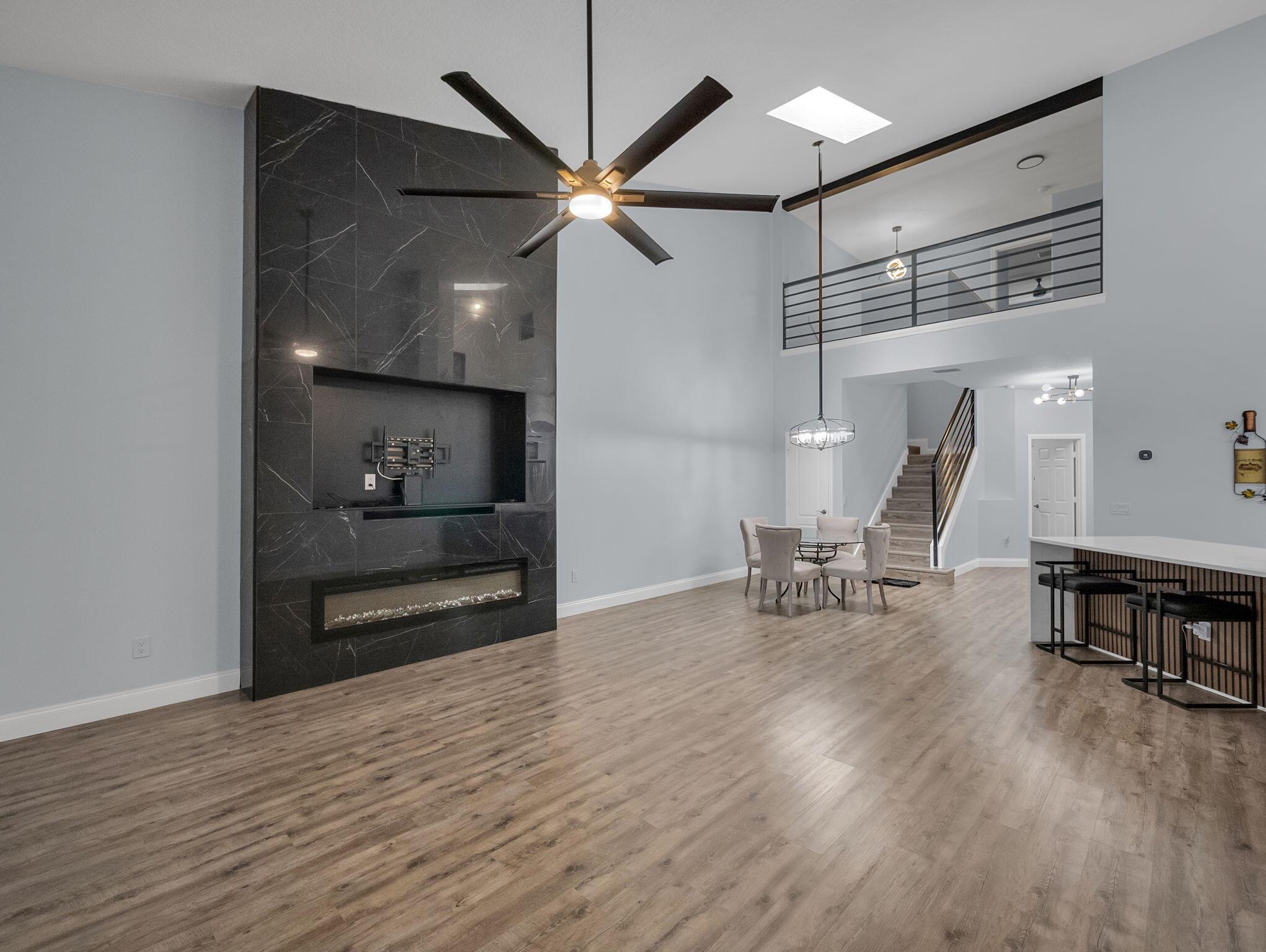 HARBOUR ISLES AT LAKE CHA - Residential