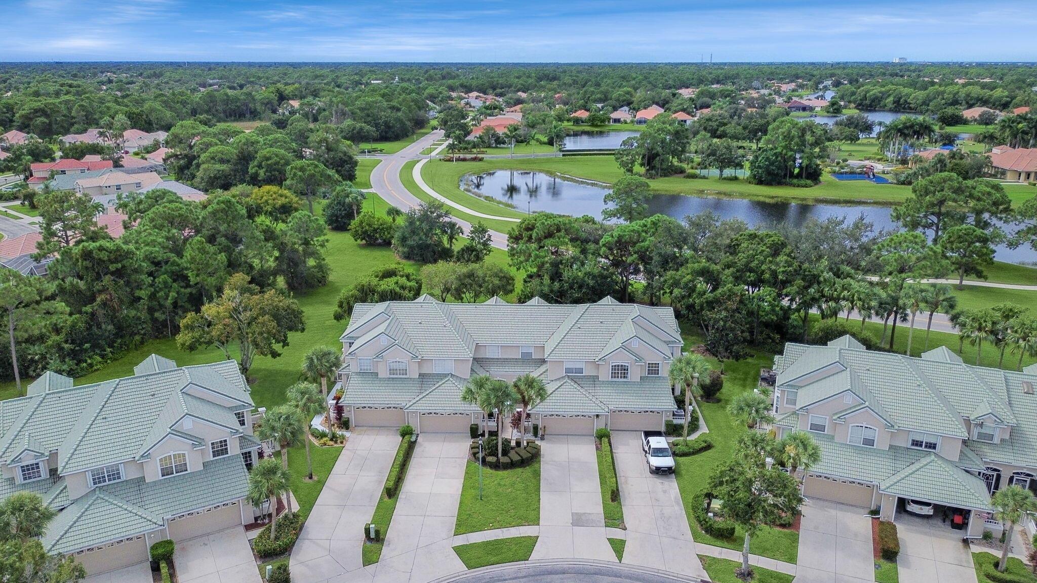 HARBOUR ISLES AT LAKE CHA - Residential