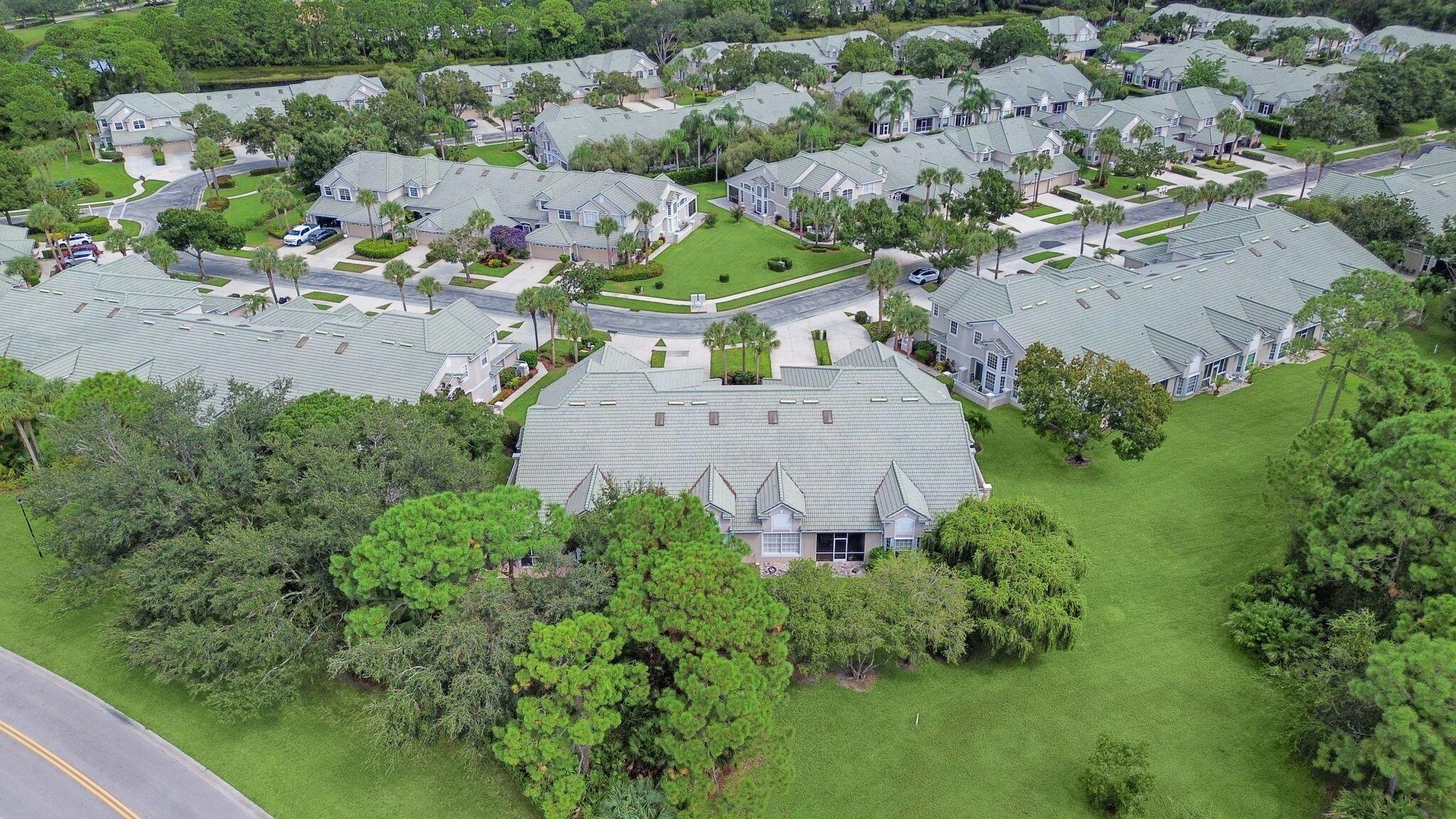 HARBOUR ISLES AT LAKE CHA - Residential