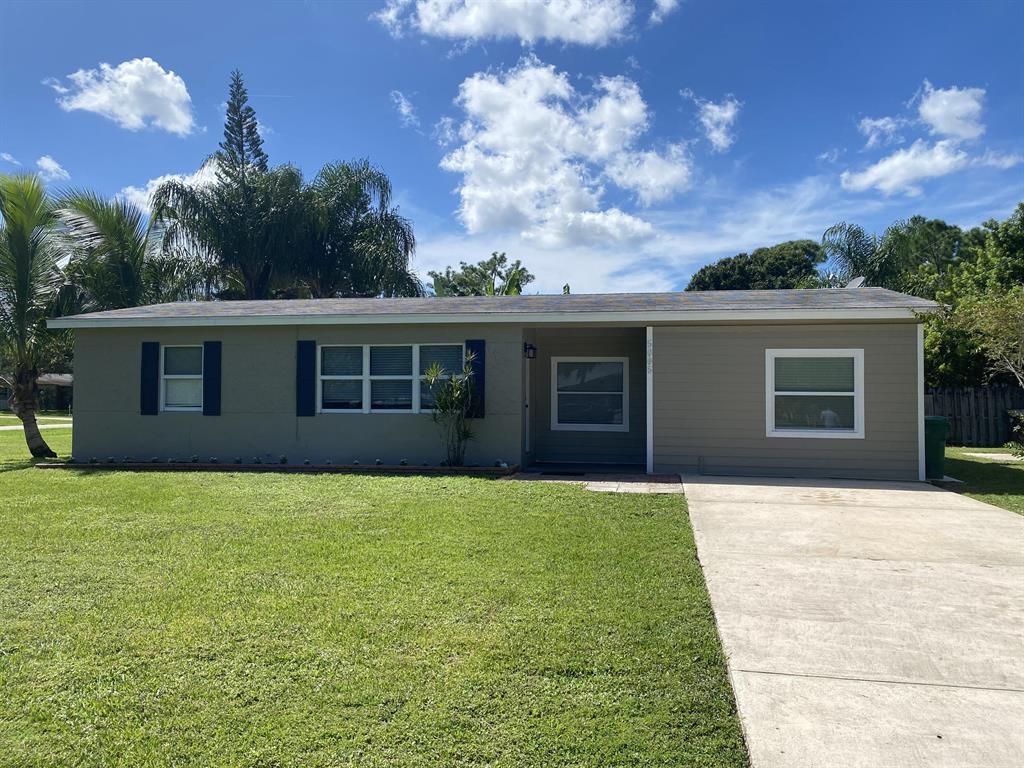 Photo of 5005 Fort Pierce Blvd. Boulevard, Fort Pierce, FL 34951 (MLS # R10751476)