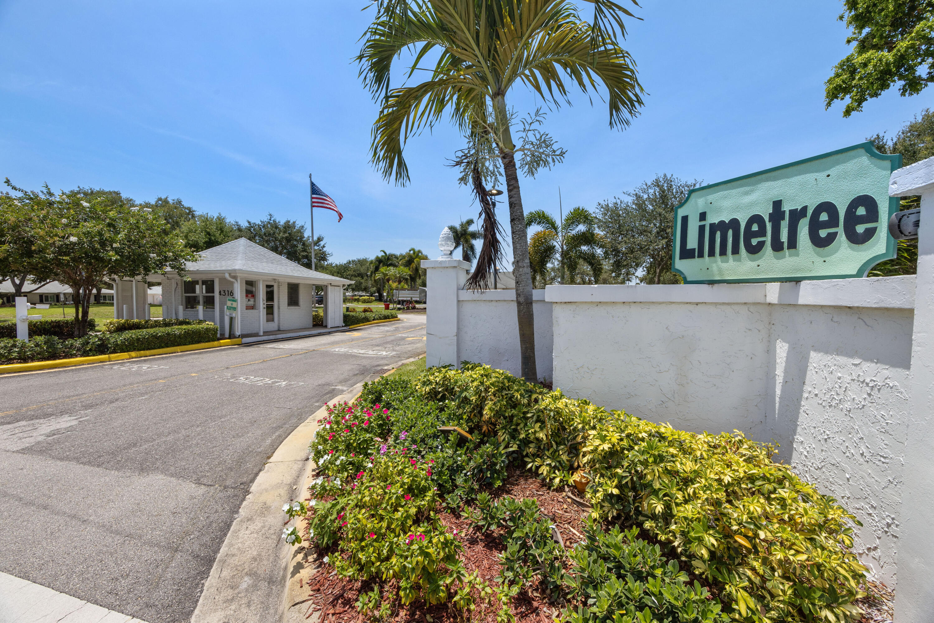 LIMETREE CONDO - Residential