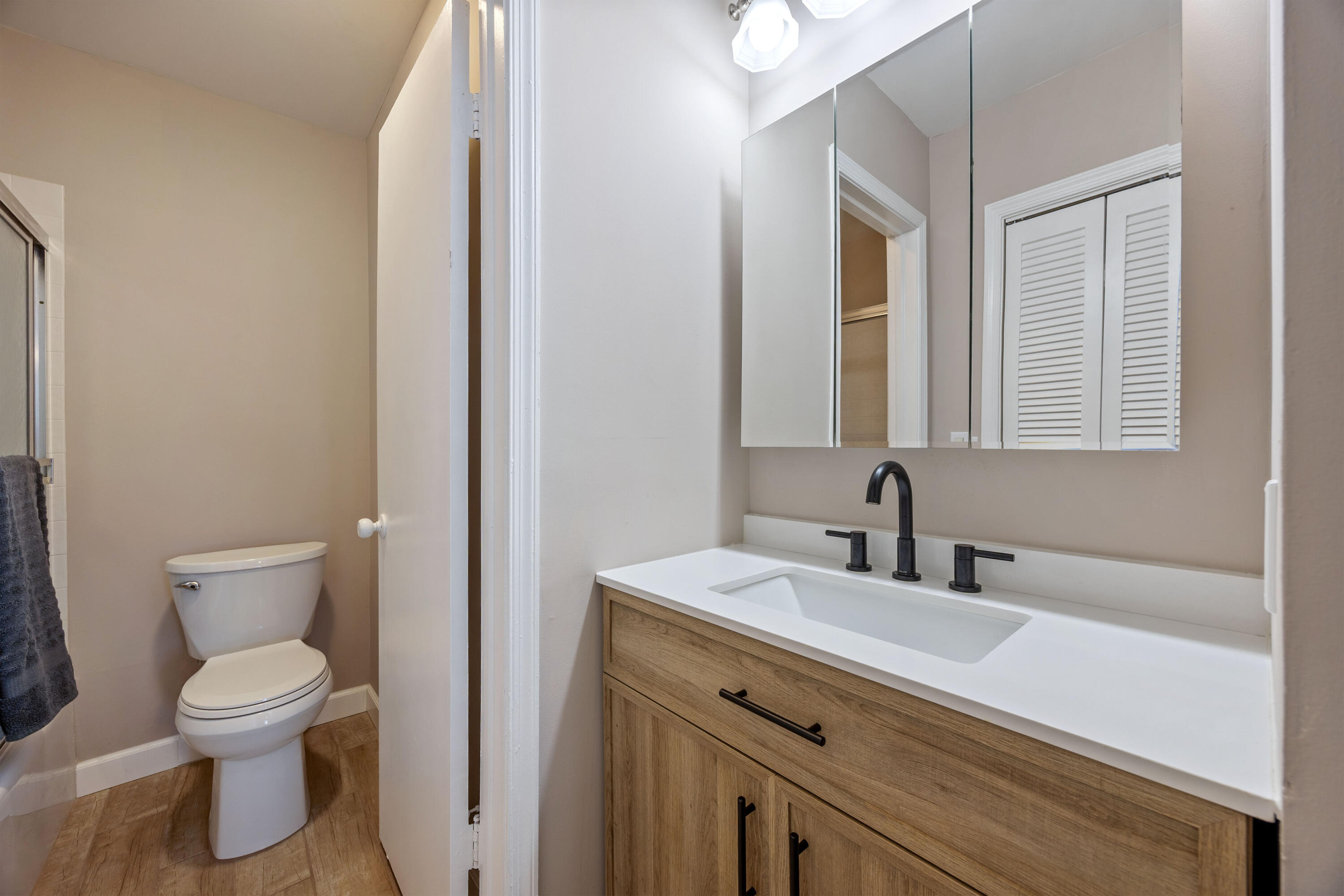 LIMETREE CONDO - Residential