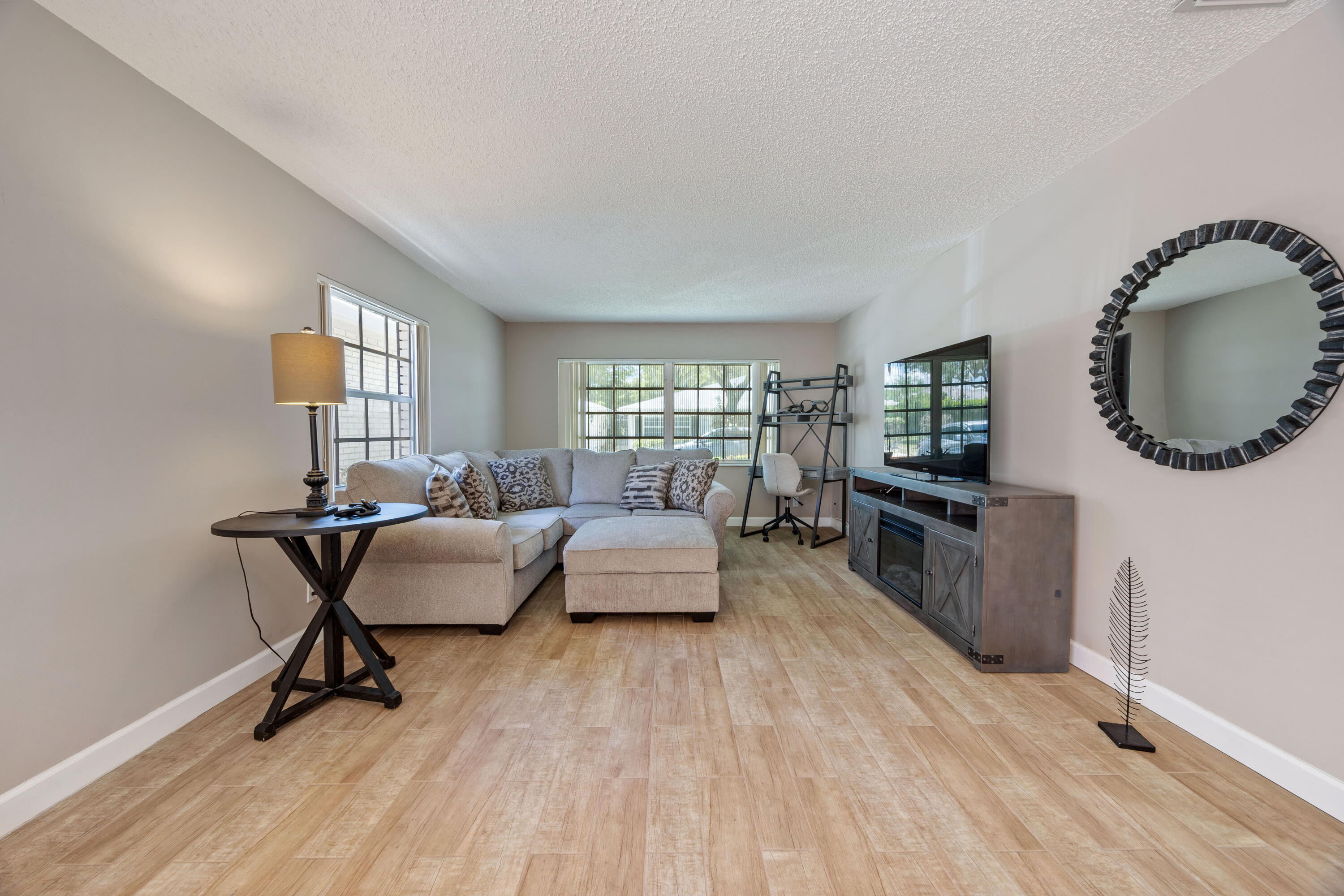 LIMETREE CONDO - Residential