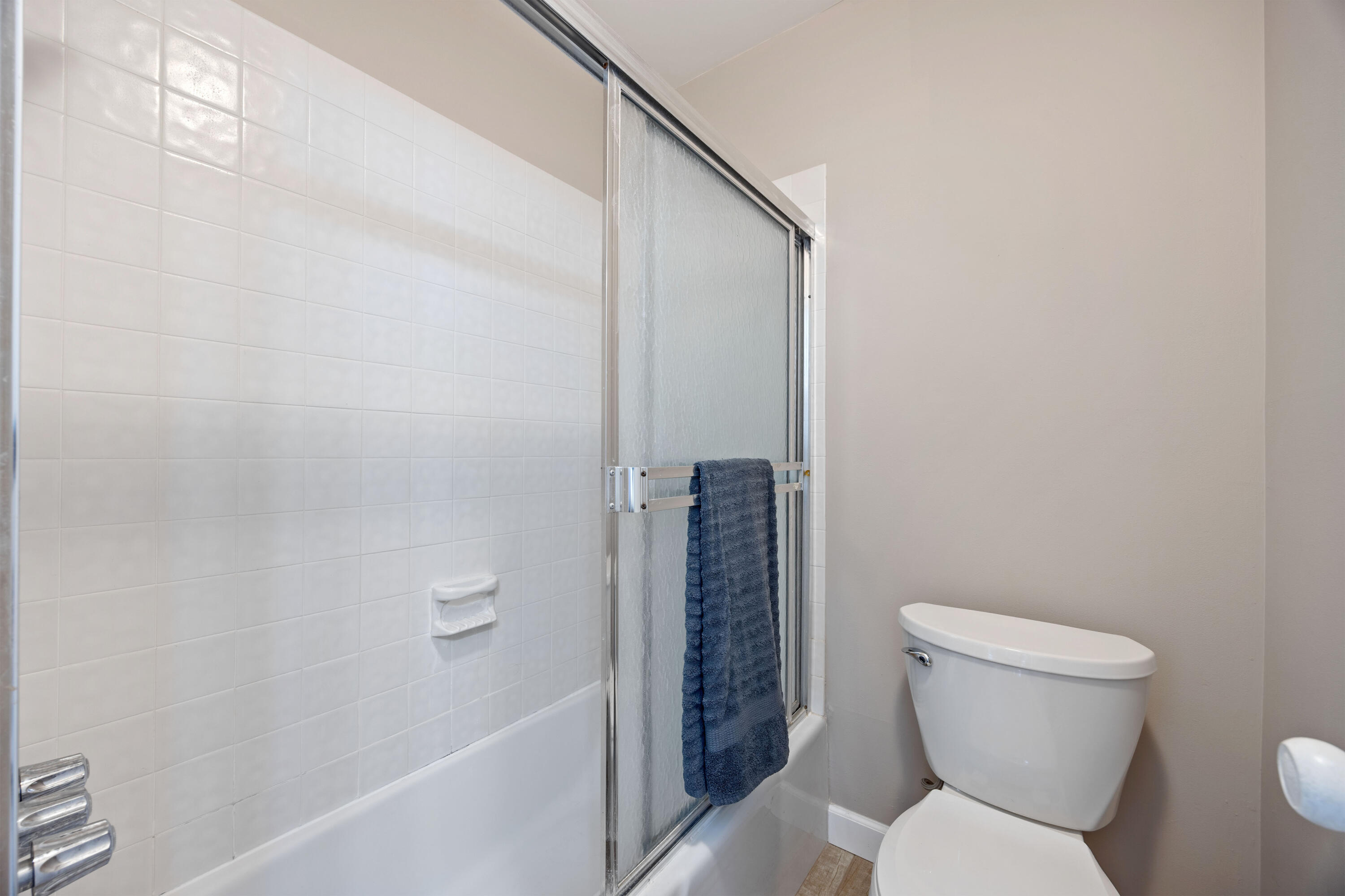 LIMETREE CONDO - Residential