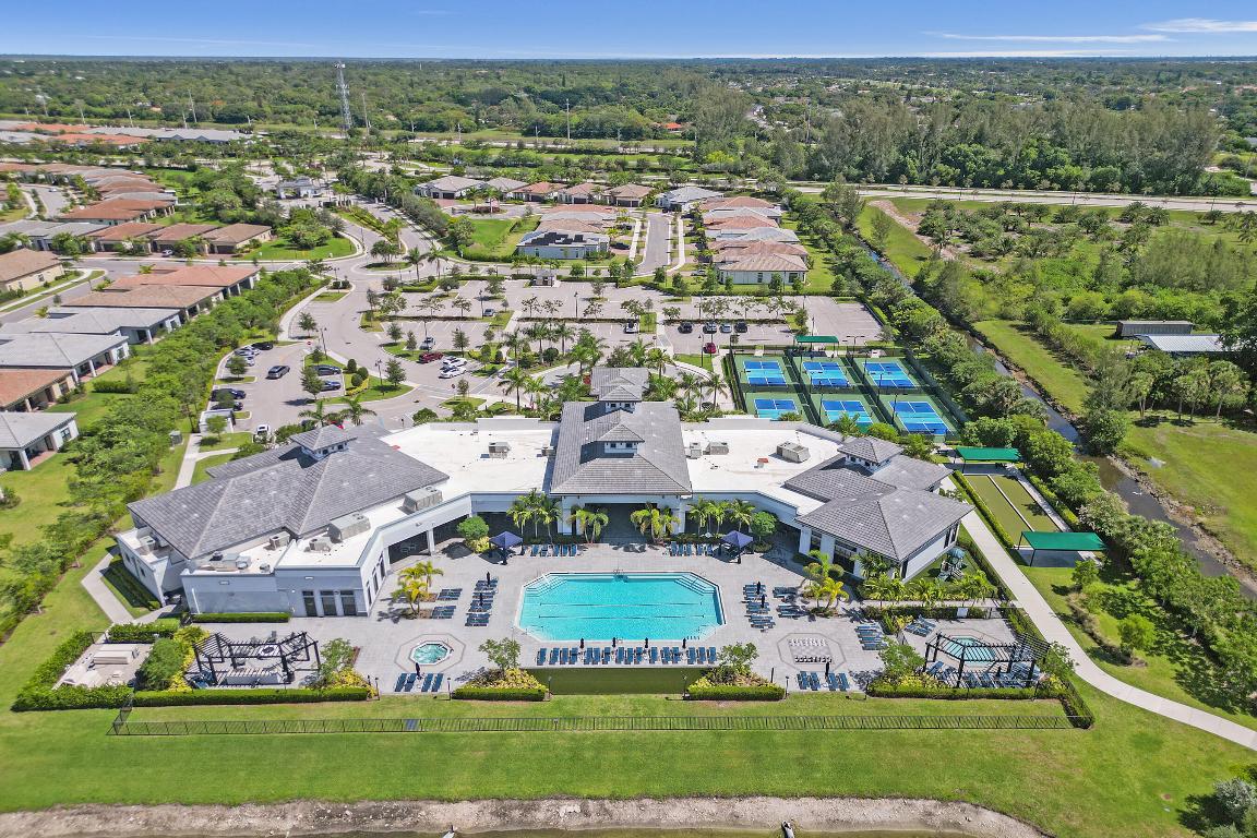 MCJUNKIN FARMS PLAT - Residential