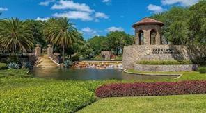 Parkland Golf & Country - Residential