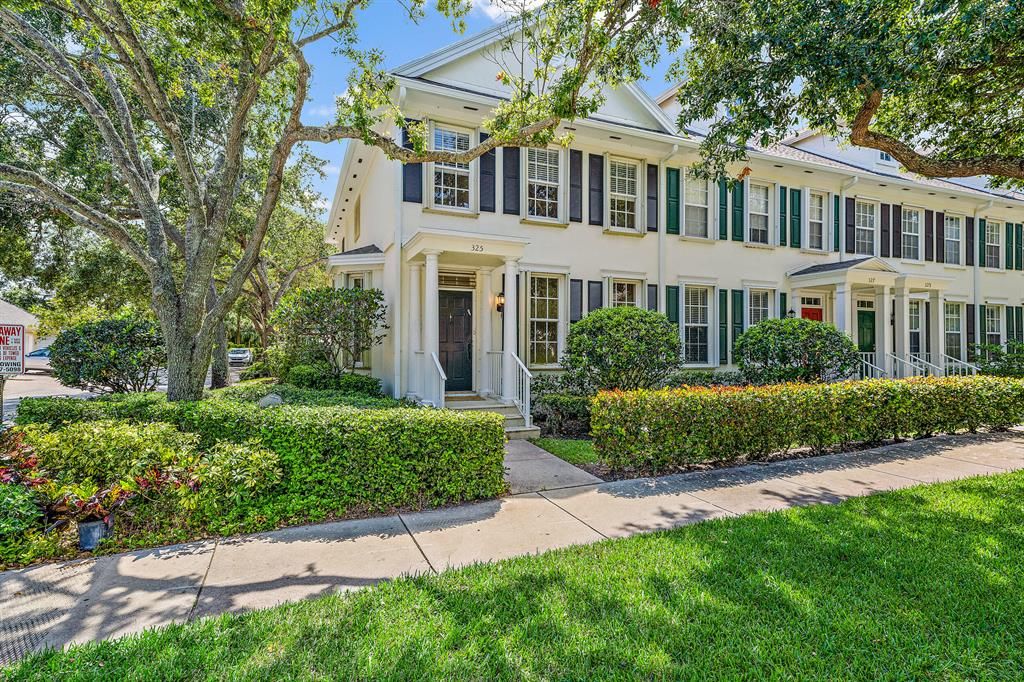 Photo of 325 Legare Court Ct, Jupiter, FL 33458 (MLS # R10804237)