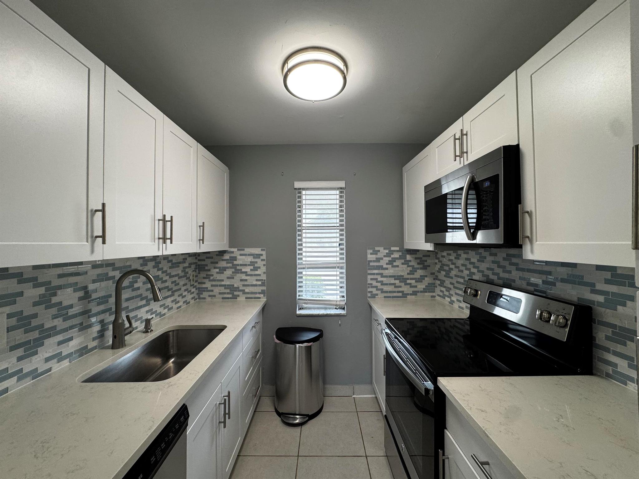 GREENWAY VILLAGE CON - Residential Lease
