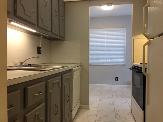 POINCIANA CONDO - Residential Lease