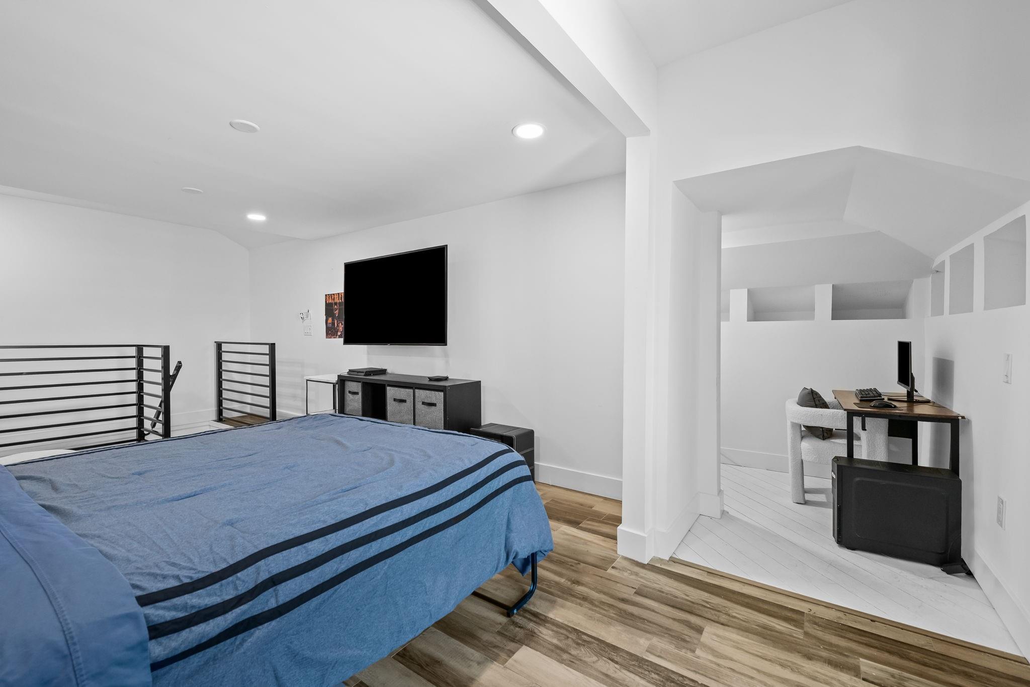BOCA HARBOUR 5TH SEC - Residential