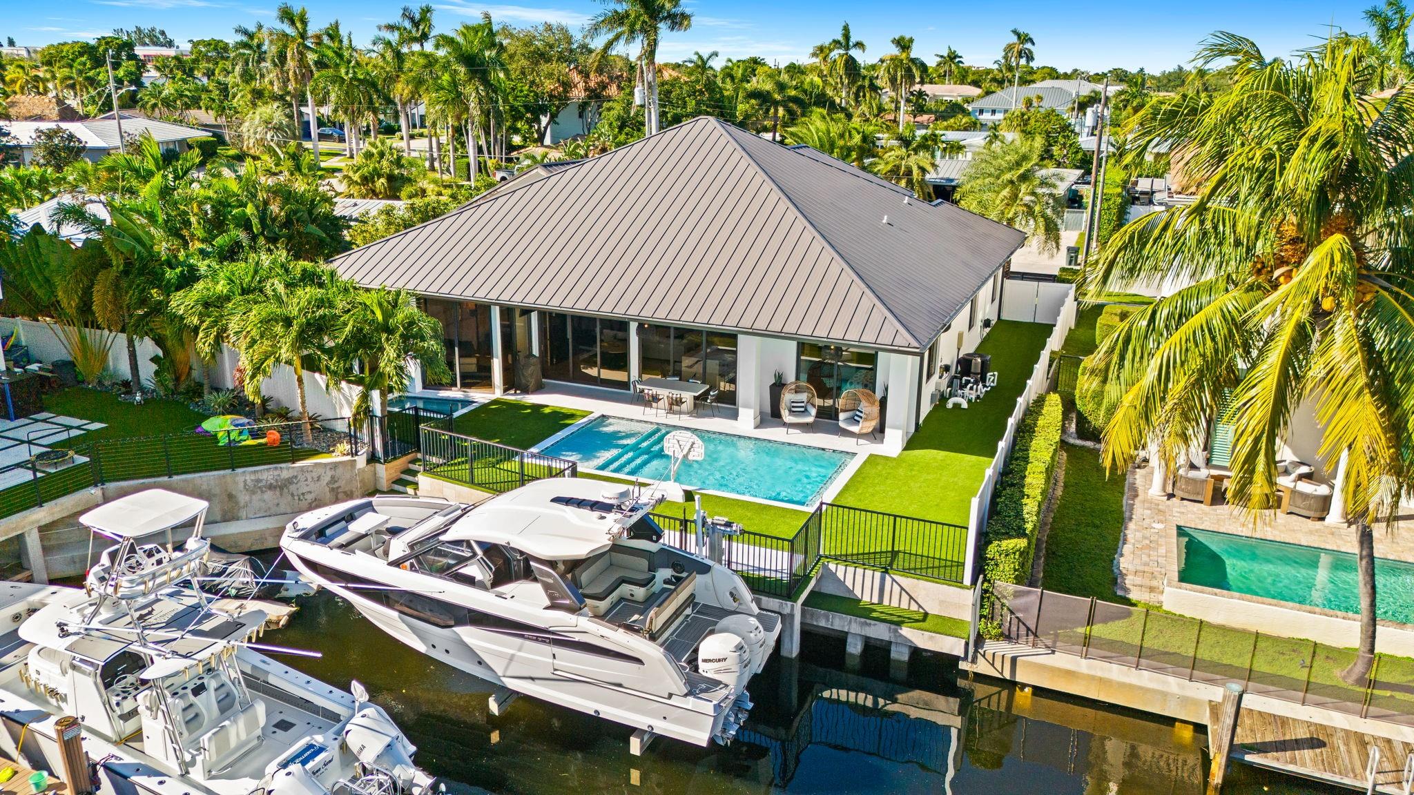 BOCA HARBOUR 5TH SEC - Residential