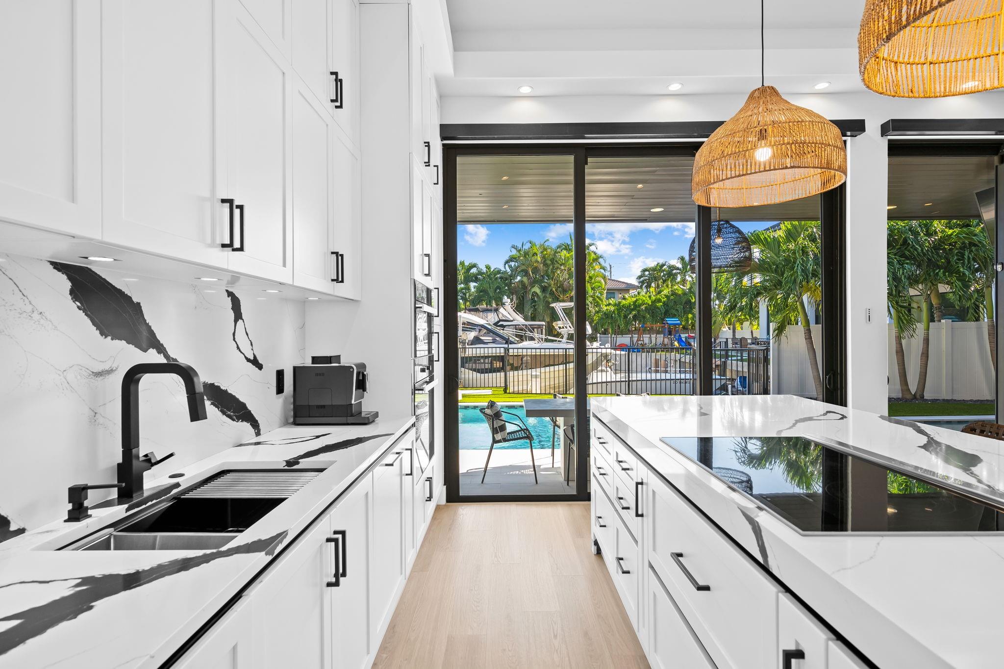 BOCA HARBOUR 5TH SEC - Residential